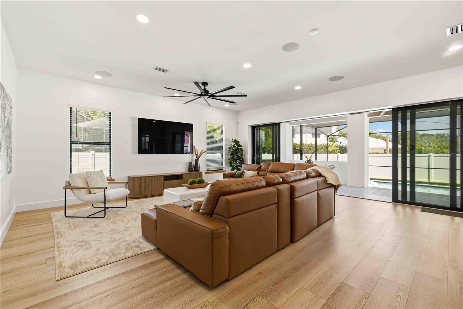 Image 12 of 52 For 4109 Watrous Avenue