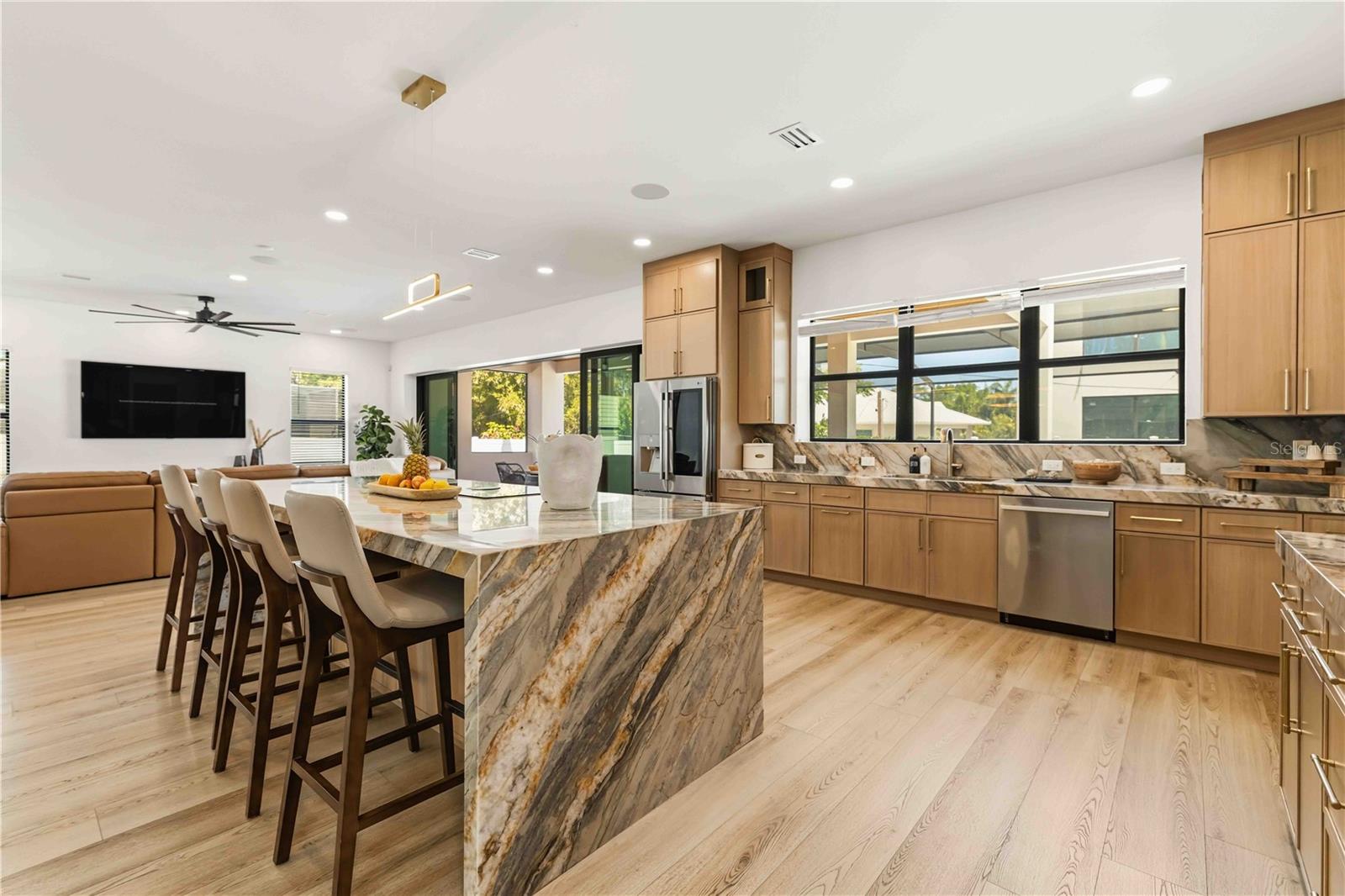 Image 15 of 52 For 4109 Watrous Avenue