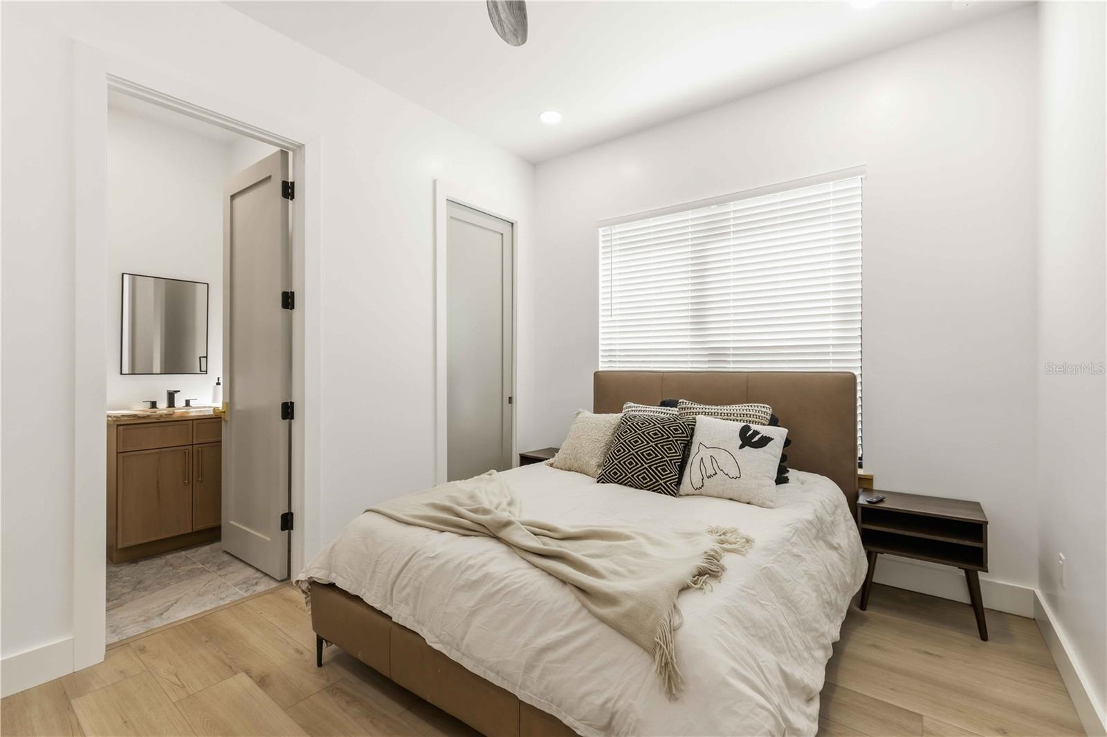 Image 28 of 52 For 4109 Watrous Avenue