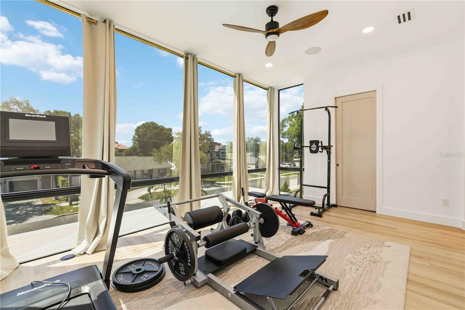 Image 32 of 52 For 4109 Watrous Avenue