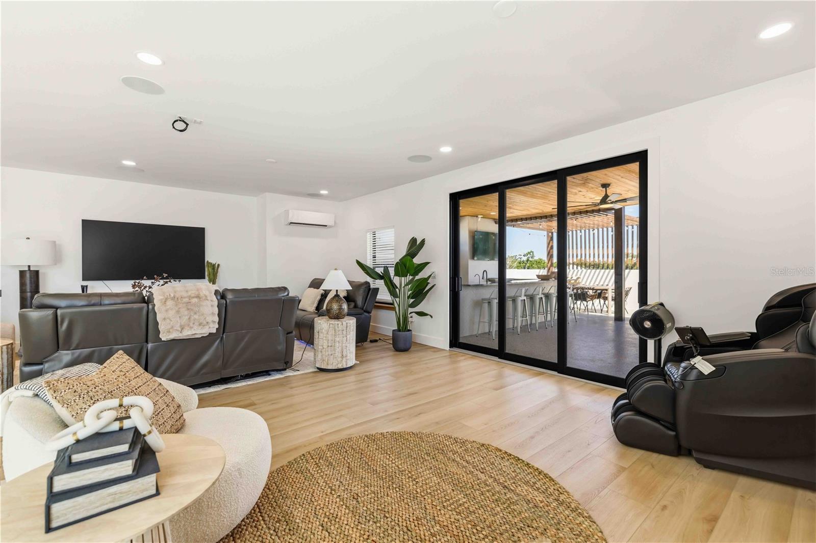 Image 34 of 52 For 4109 Watrous Avenue