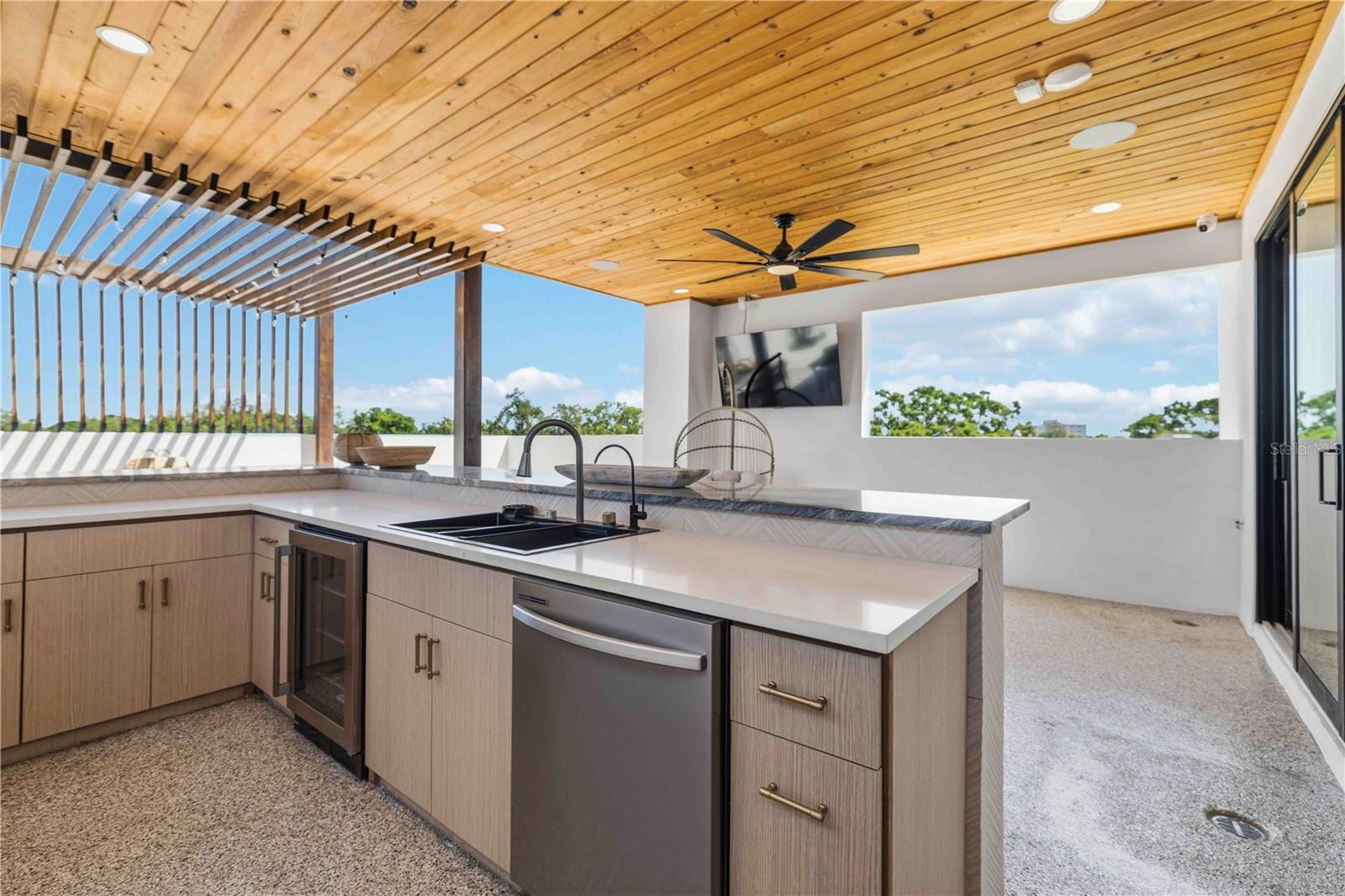 Image 38 of 52 For 4109 Watrous Avenue