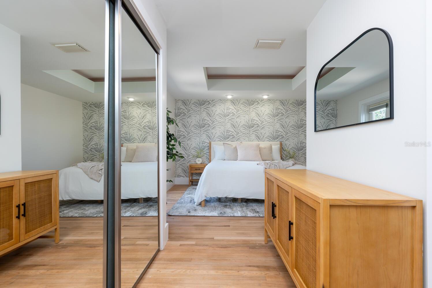 Image 18 of 39 For 1931 High Point Circle