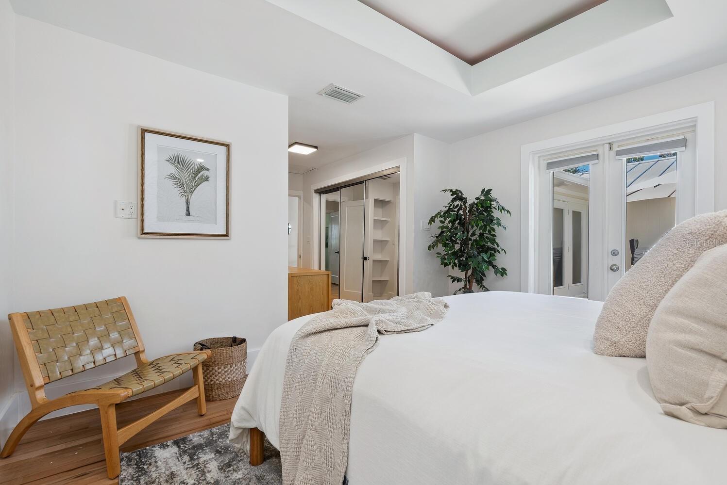 Image 20 of 39 For 1931 High Point Circle