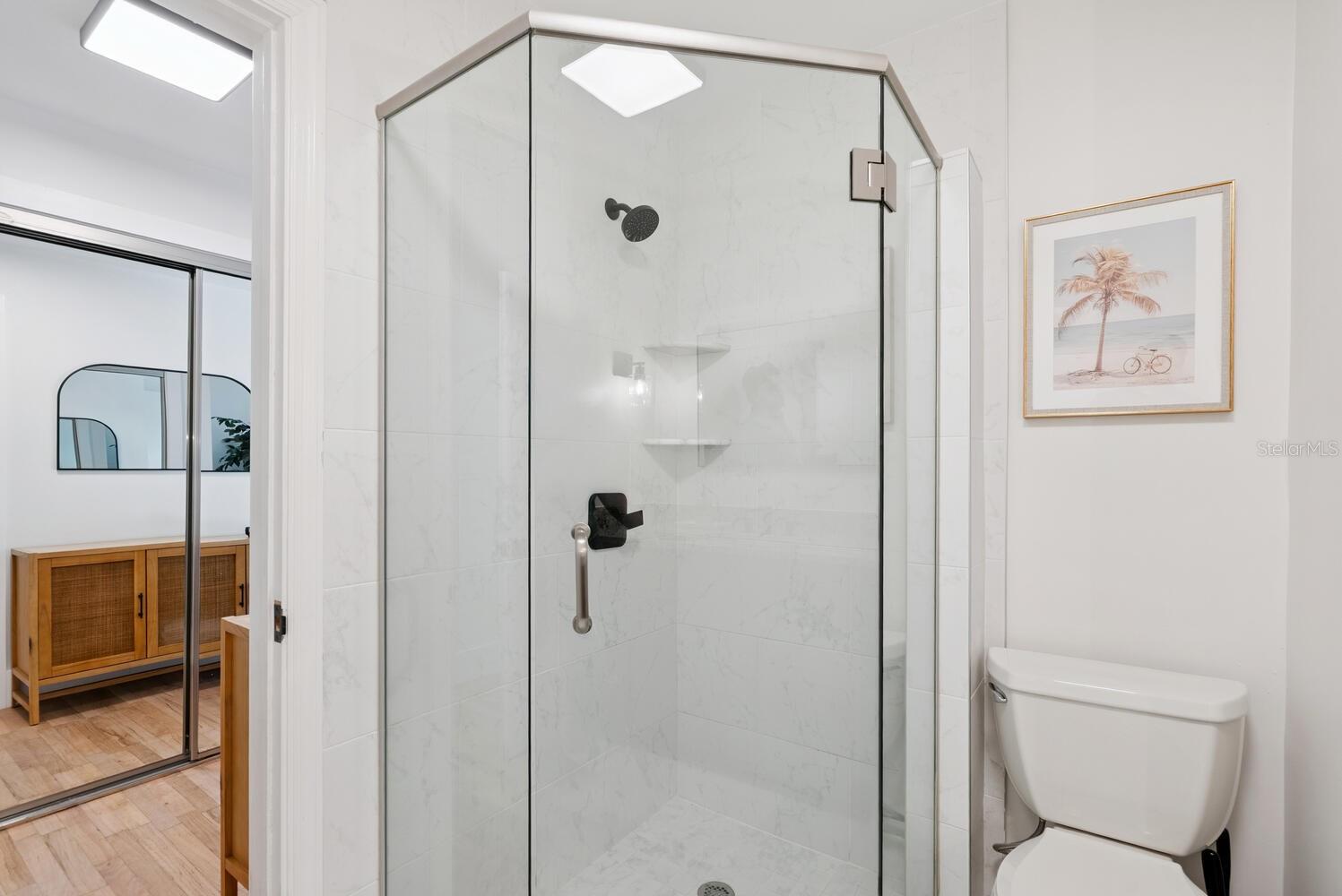 Image 23 of 39 For 1931 High Point Circle