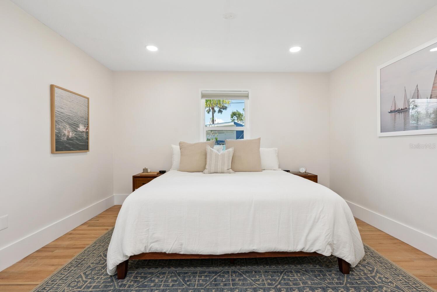 Image 24 of 39 For 1931 High Point Circle