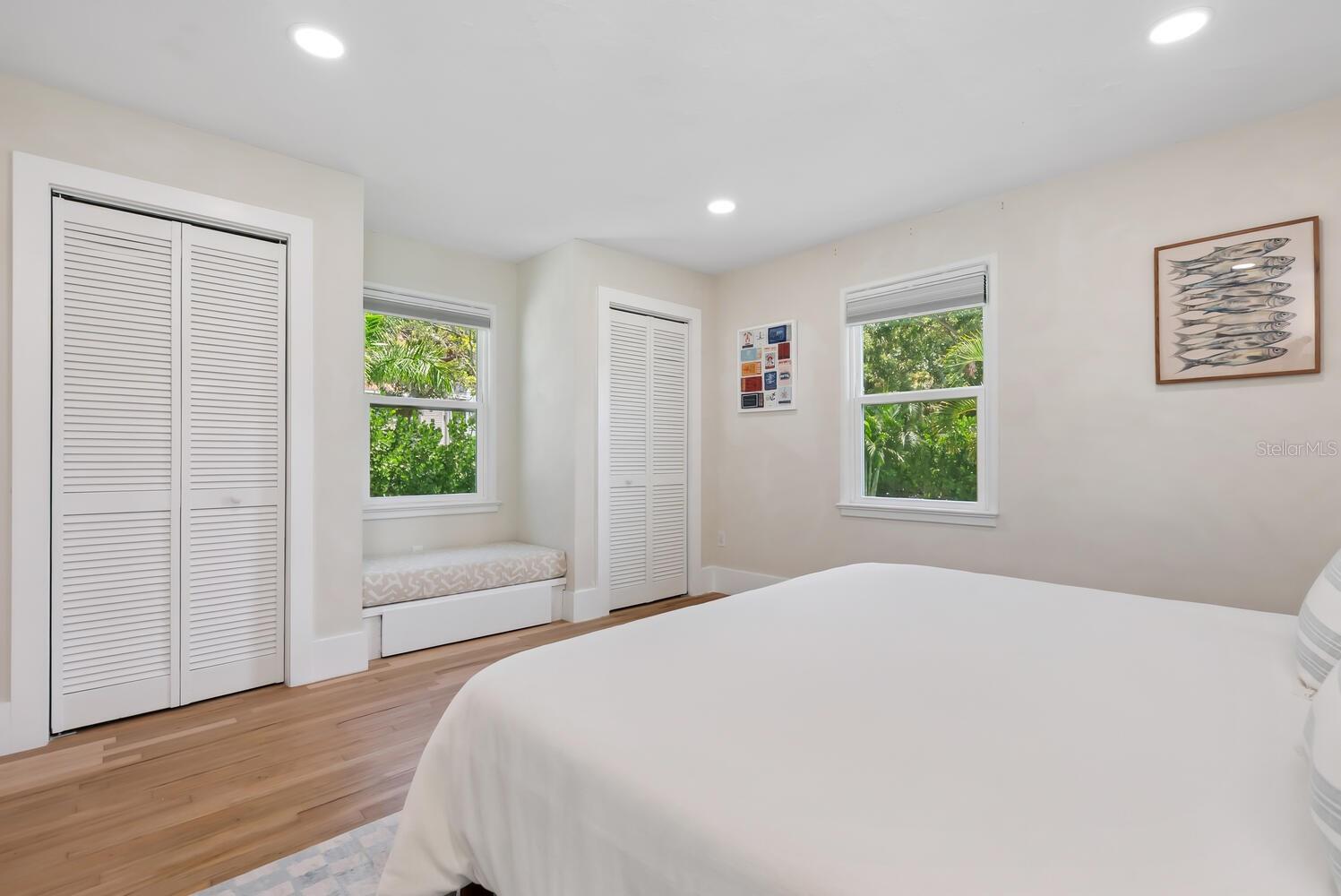 Image 28 of 39 For 1931 High Point Circle