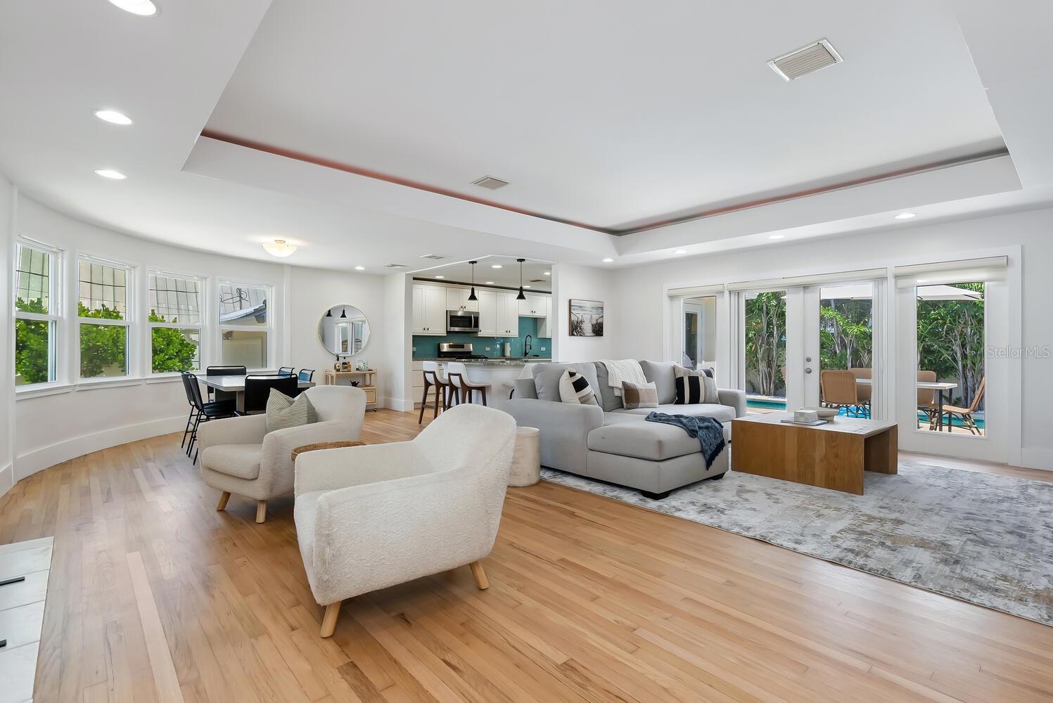 Image 4 of 39 For 1931 High Point Circle