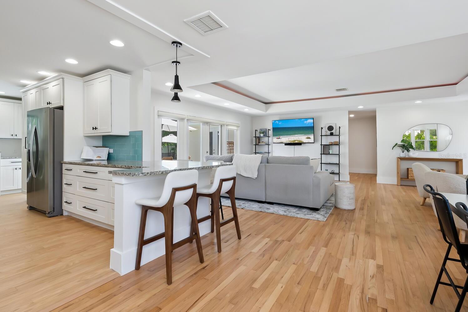 Image 5 of 39 For 1931 High Point Circle