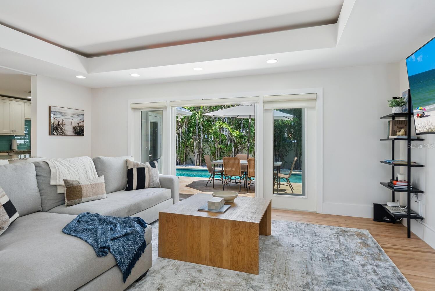 Image 7 of 39 For 1931 High Point Circle