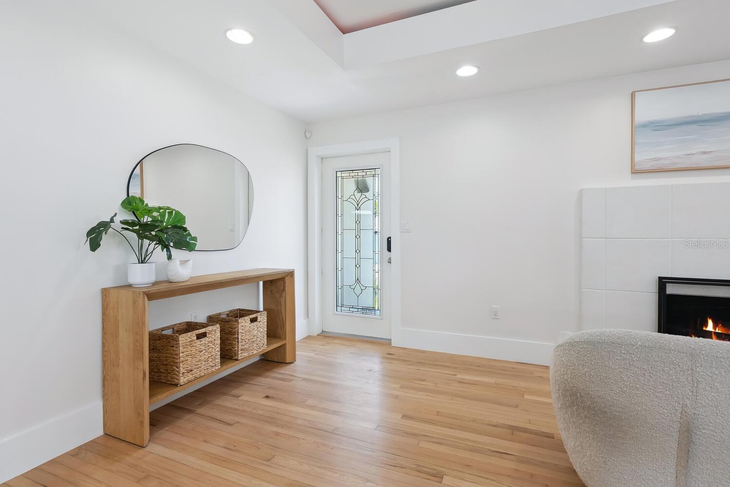 Image 9 of 39 For 1931 High Point Circle