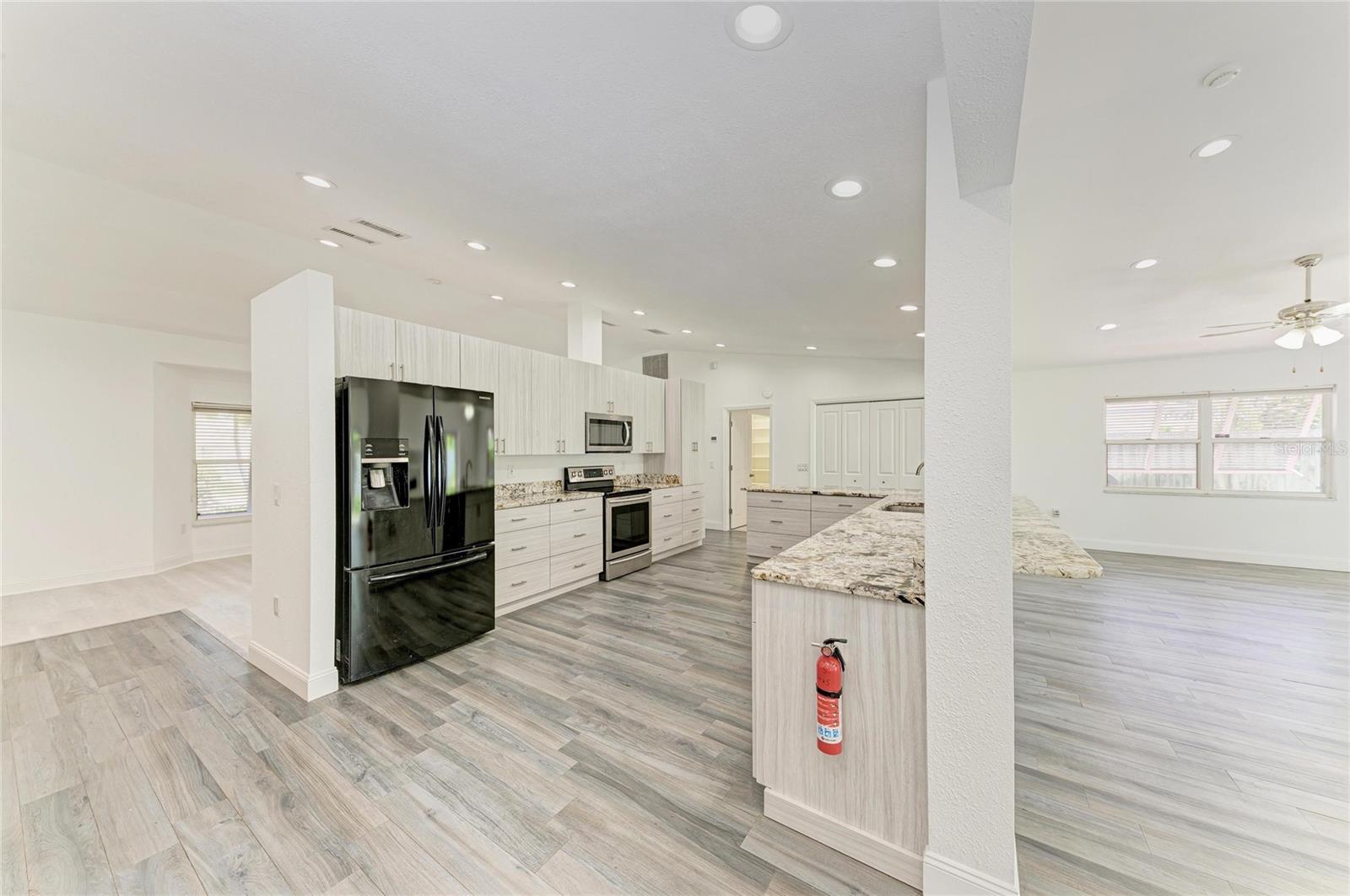 Image 26 of 59 For 6315 4th Avenue Nw