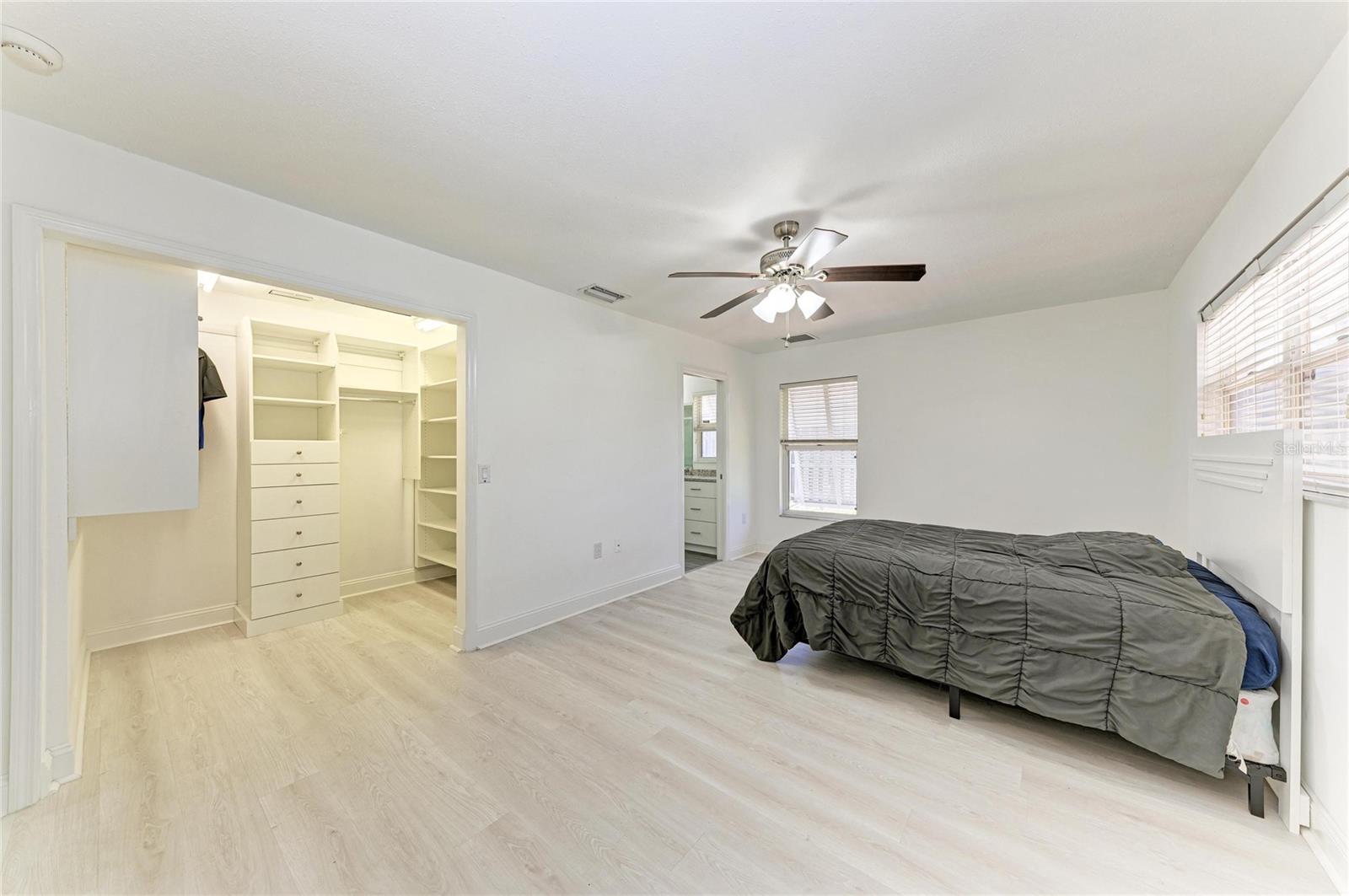 Image 34 of 59 For 6315 4th Avenue Nw