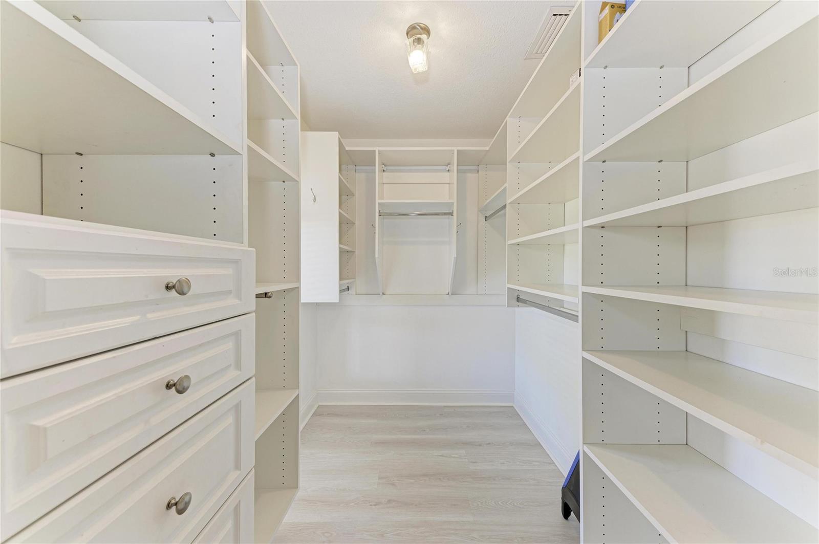 Image 43 of 59 For 6315 4th Avenue Nw