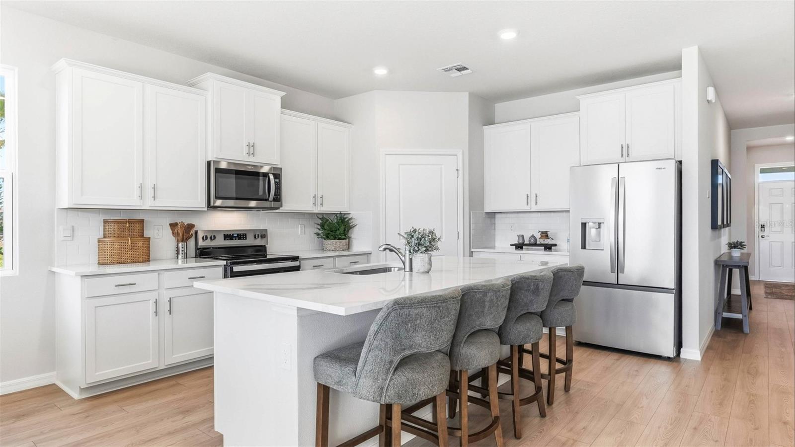 Image 3 of 21 For 1513 Love Grass Terrace