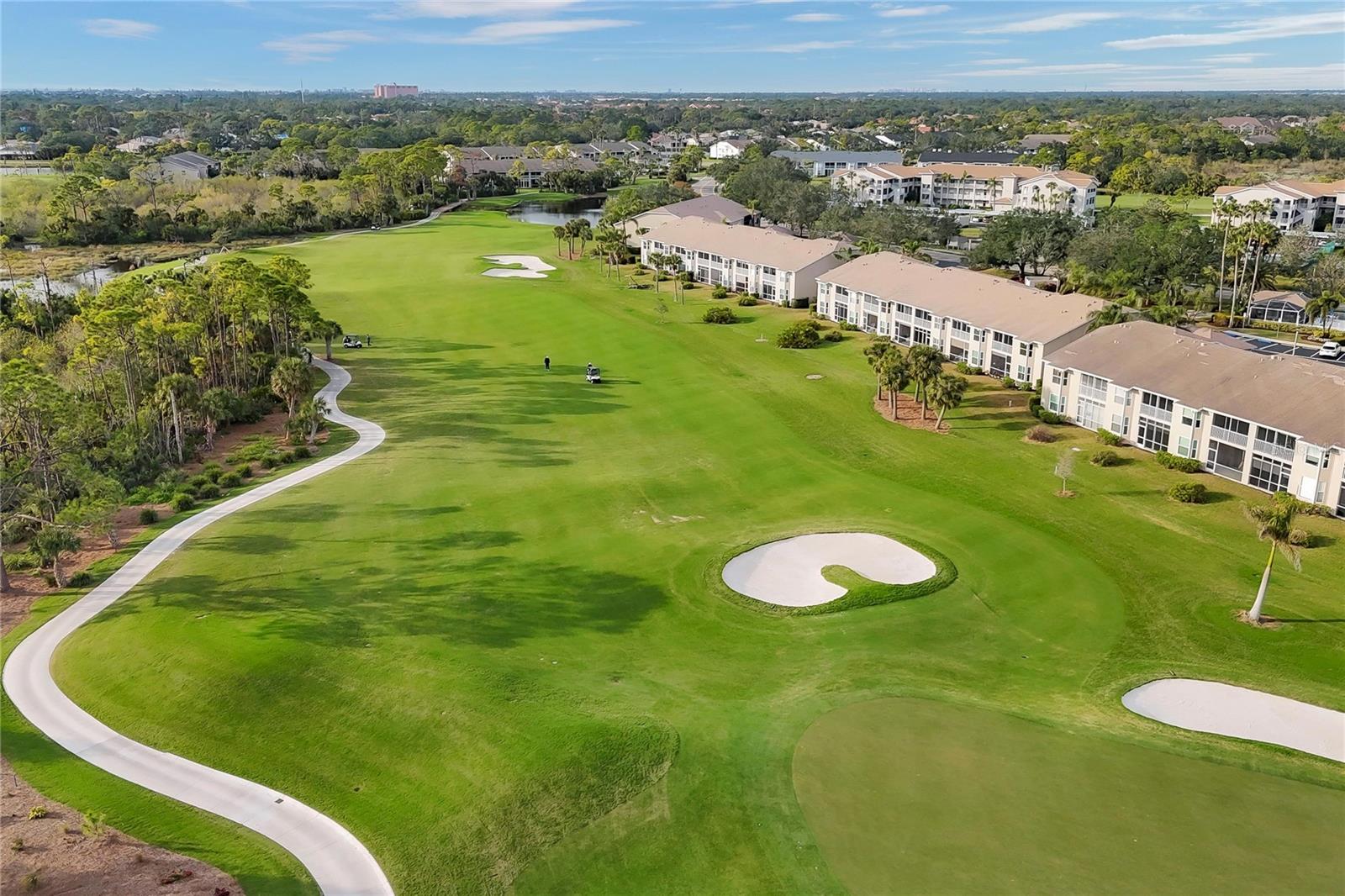 Image 29 of 58 For 9610 Club South Circle # 4207