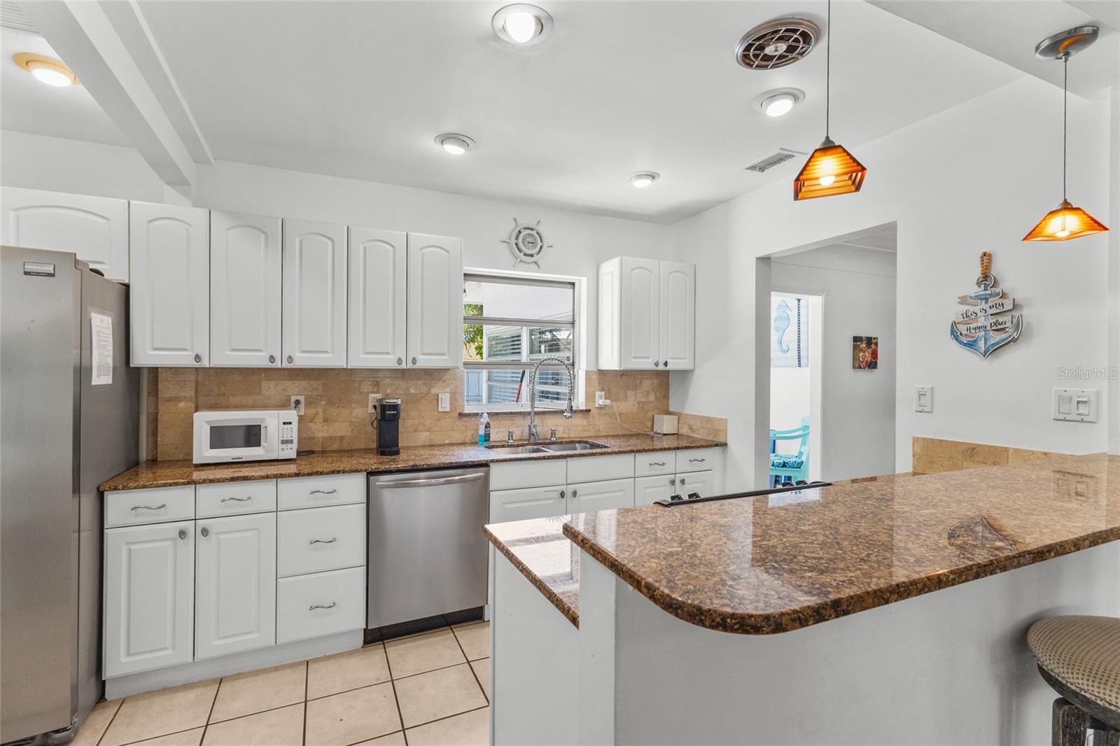 Image 14 of 40 For 2082 Orchid Street