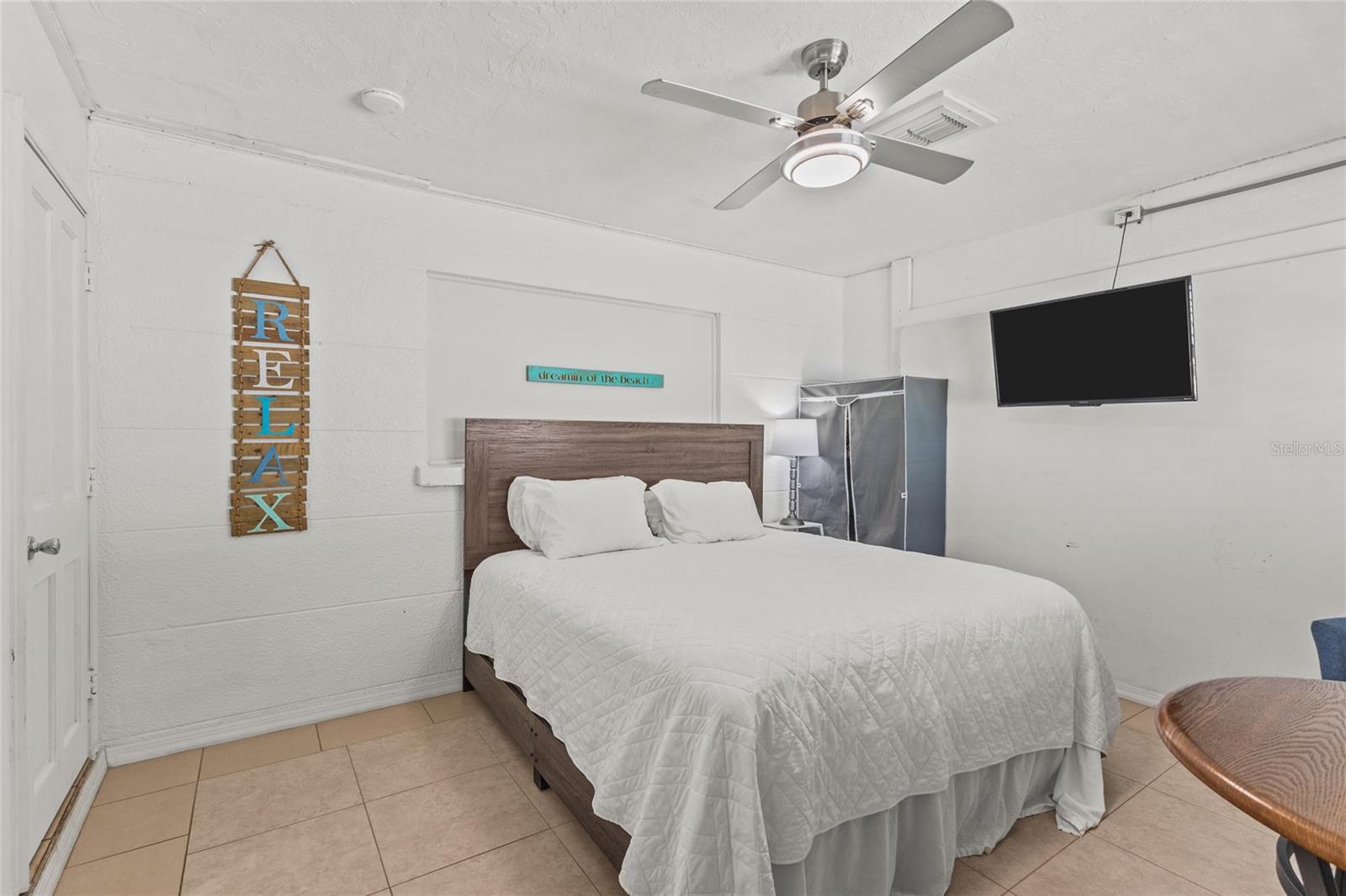 Image 16 of 40 For 2082 Orchid Street