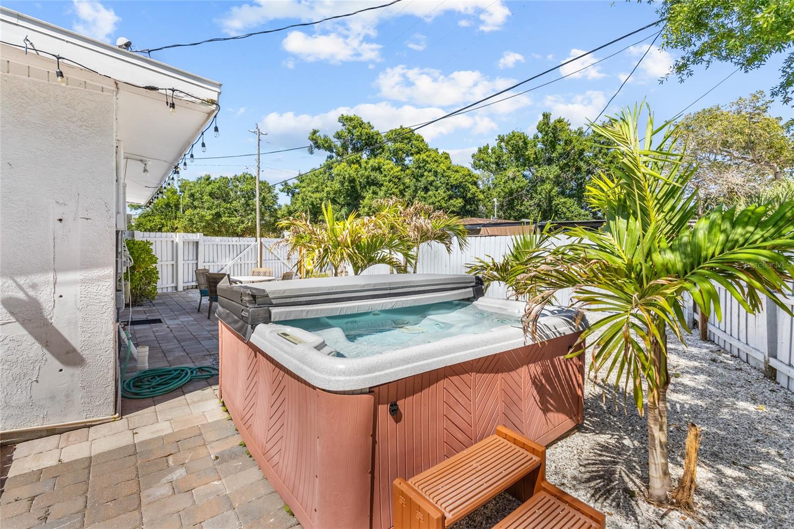 Image 28 of 40 For 2082 Orchid Street