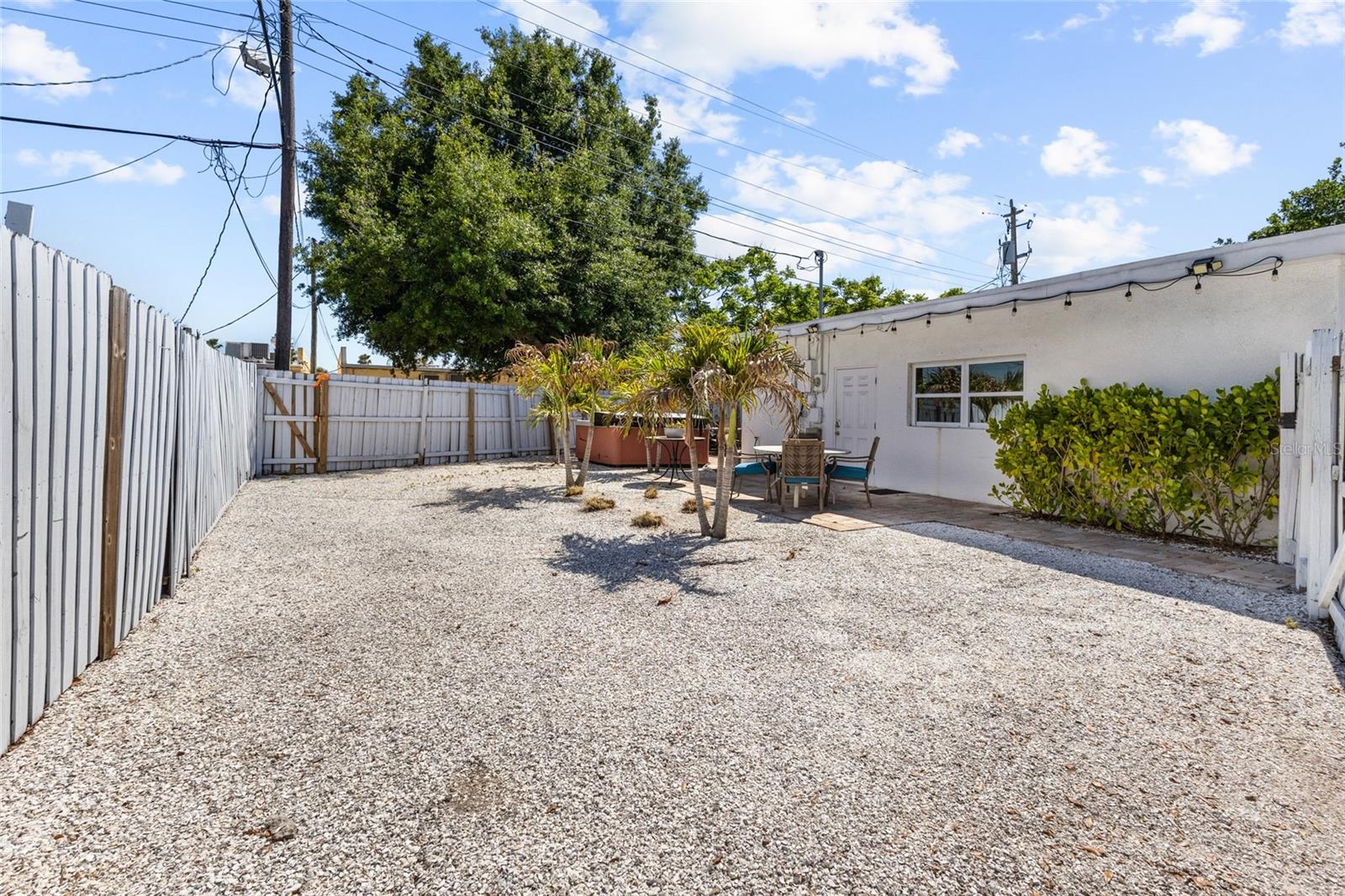 Image 29 of 40 For 2082 Orchid Street