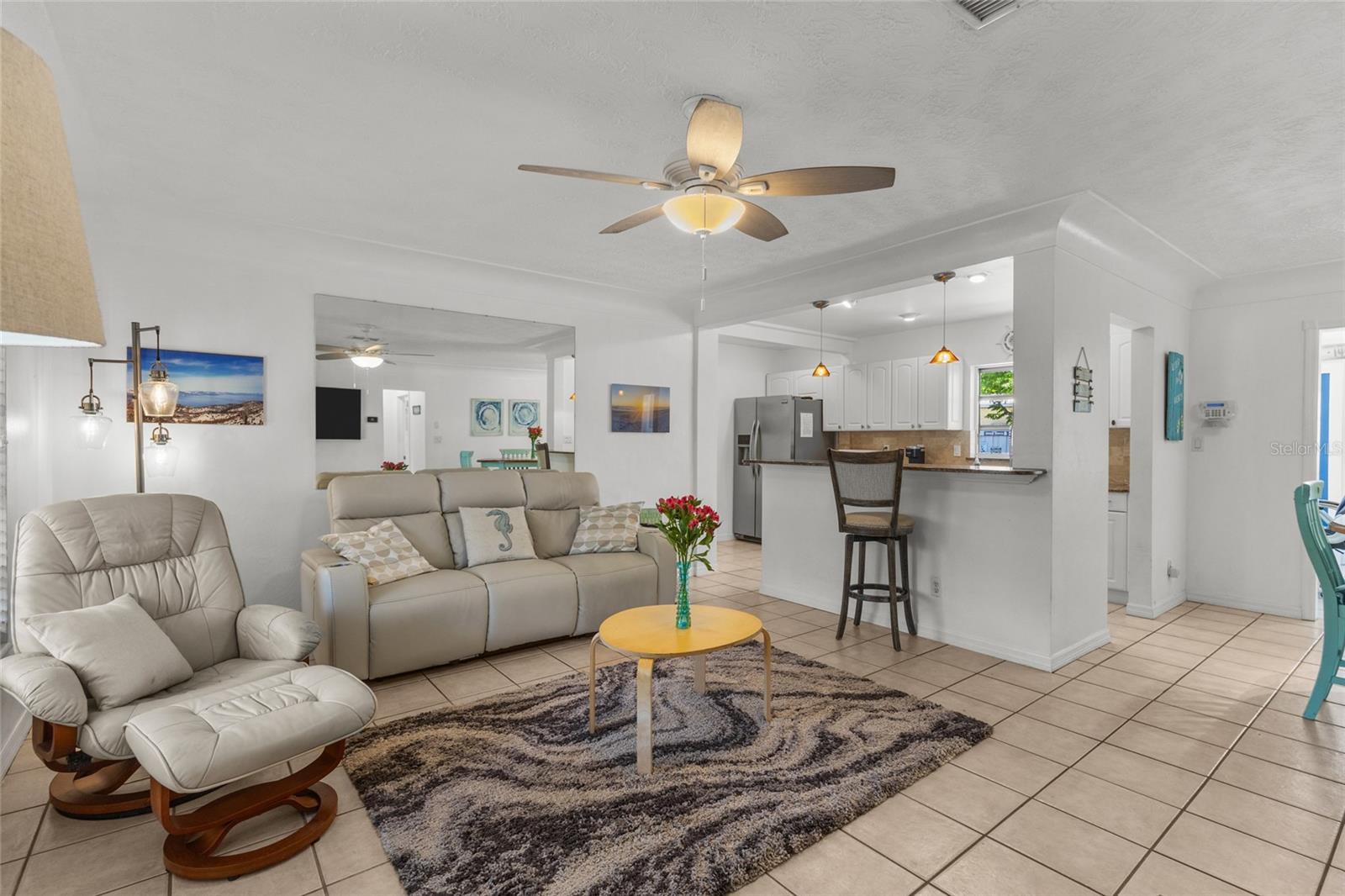 Image 5 of 40 For 2082 Orchid Street