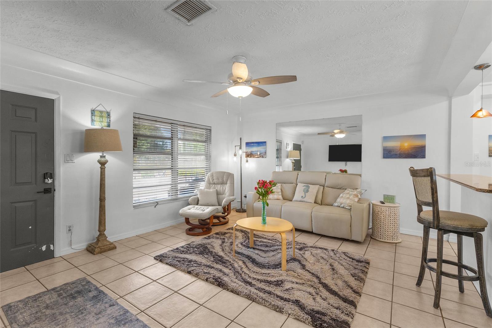 Image 6 of 40 For 2082 Orchid Street