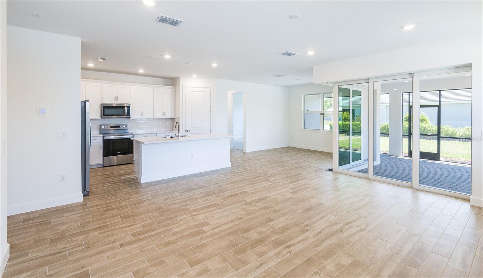 Image 10 of 26 For 6957 Honeybell Drive