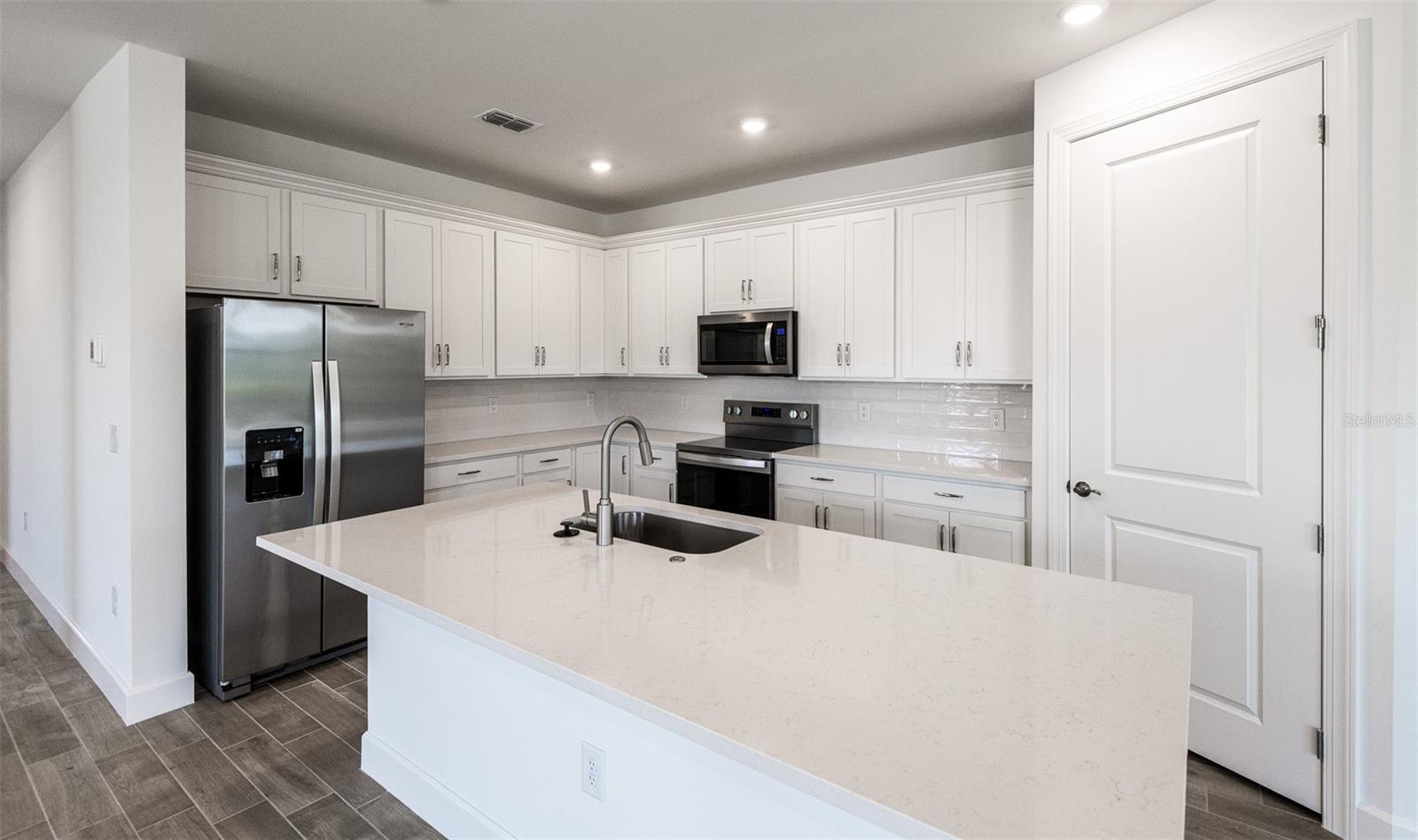 Image 12 of 26 For 6957 Honeybell Drive