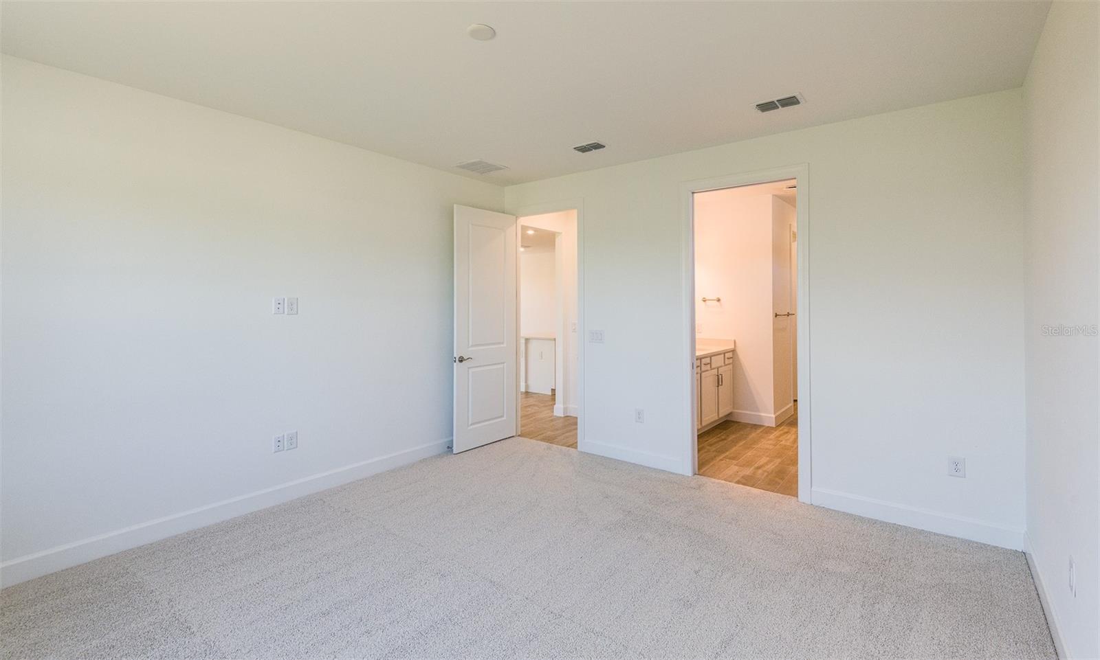 Image 16 of 26 For 6957 Honeybell Drive