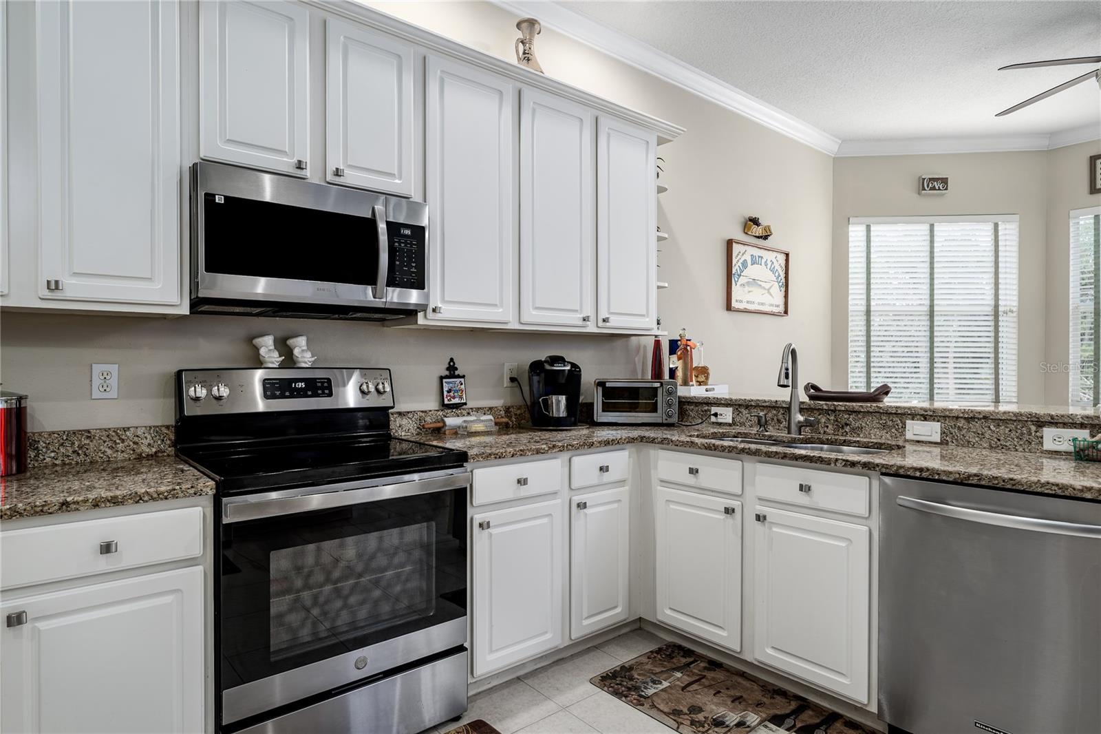 Image 14 of 36 For 11220 28th Street Circle E