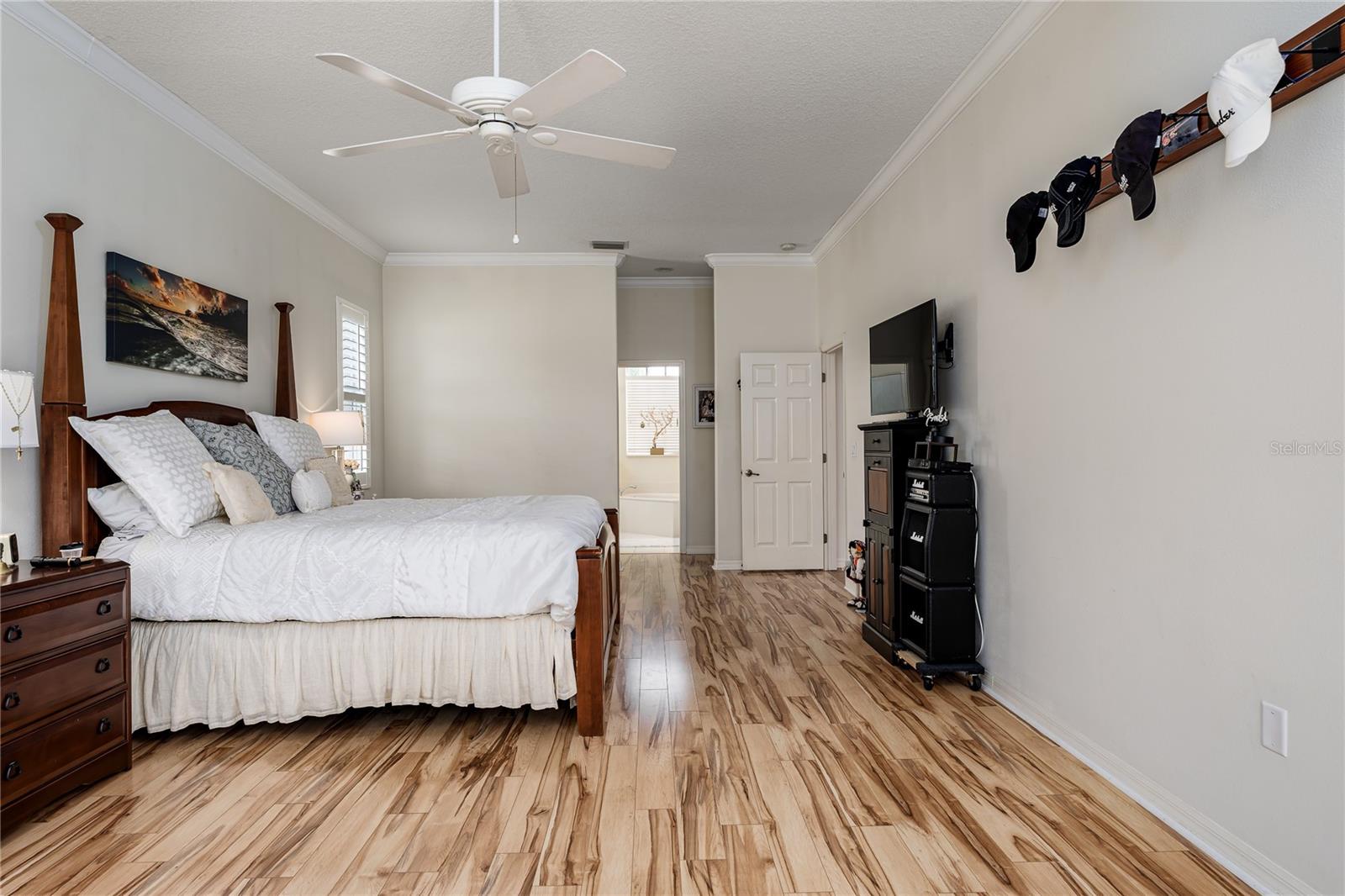 Image 19 of 36 For 11220 28th Street Circle E