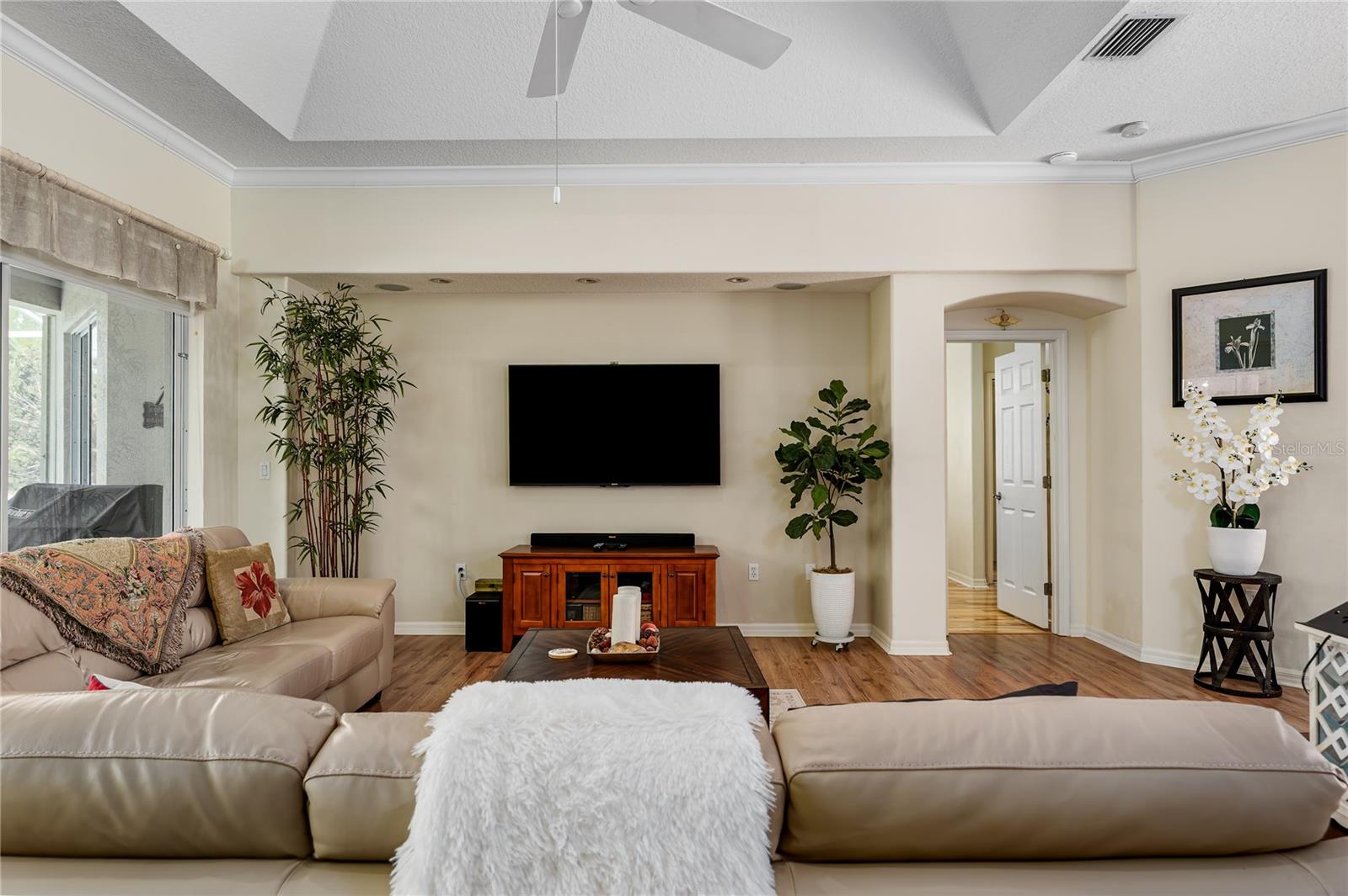 Image 9 of 36 For 11220 28th Street Circle E