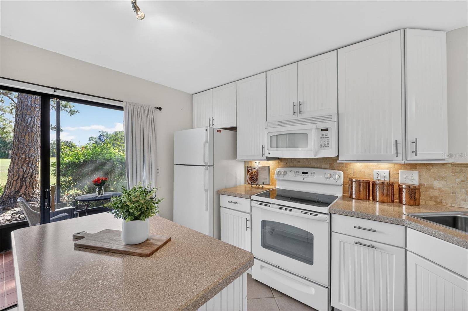 Image 14 of 48 For 3061 Quail Hollow # 35