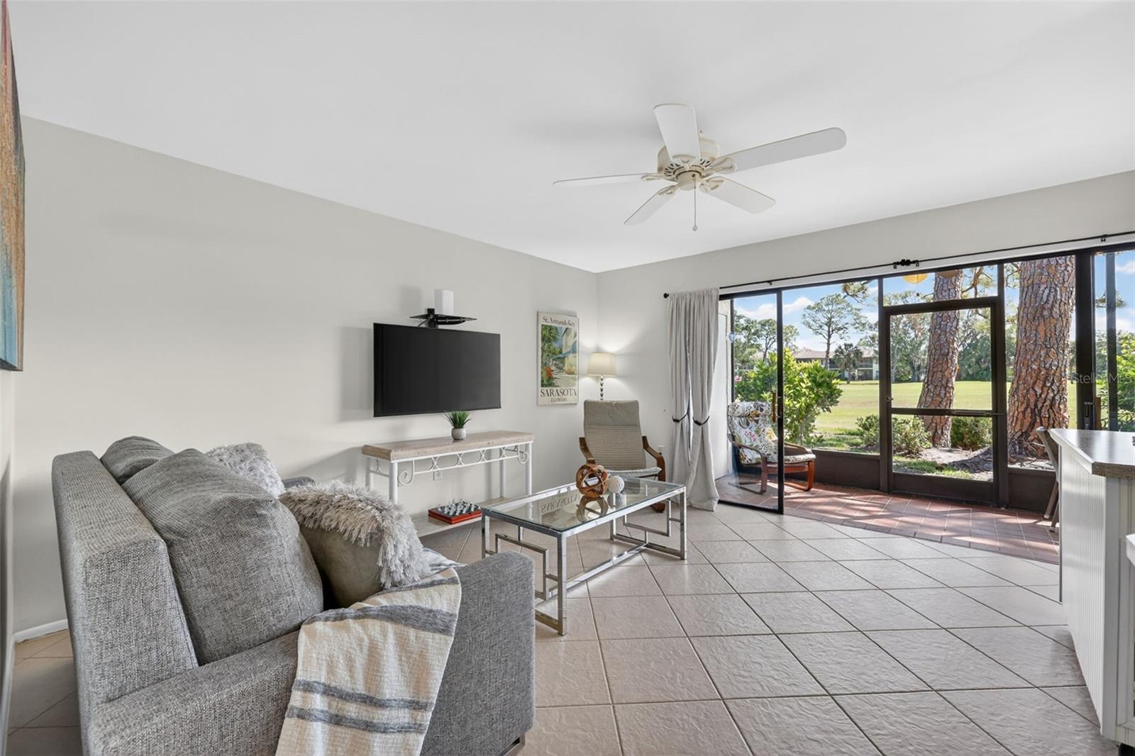 Image 4 of 48 For 3061 Quail Hollow # 35