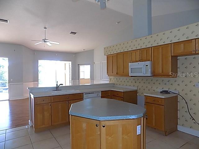 Image 19 of 28 For 4641 Samoset Drive