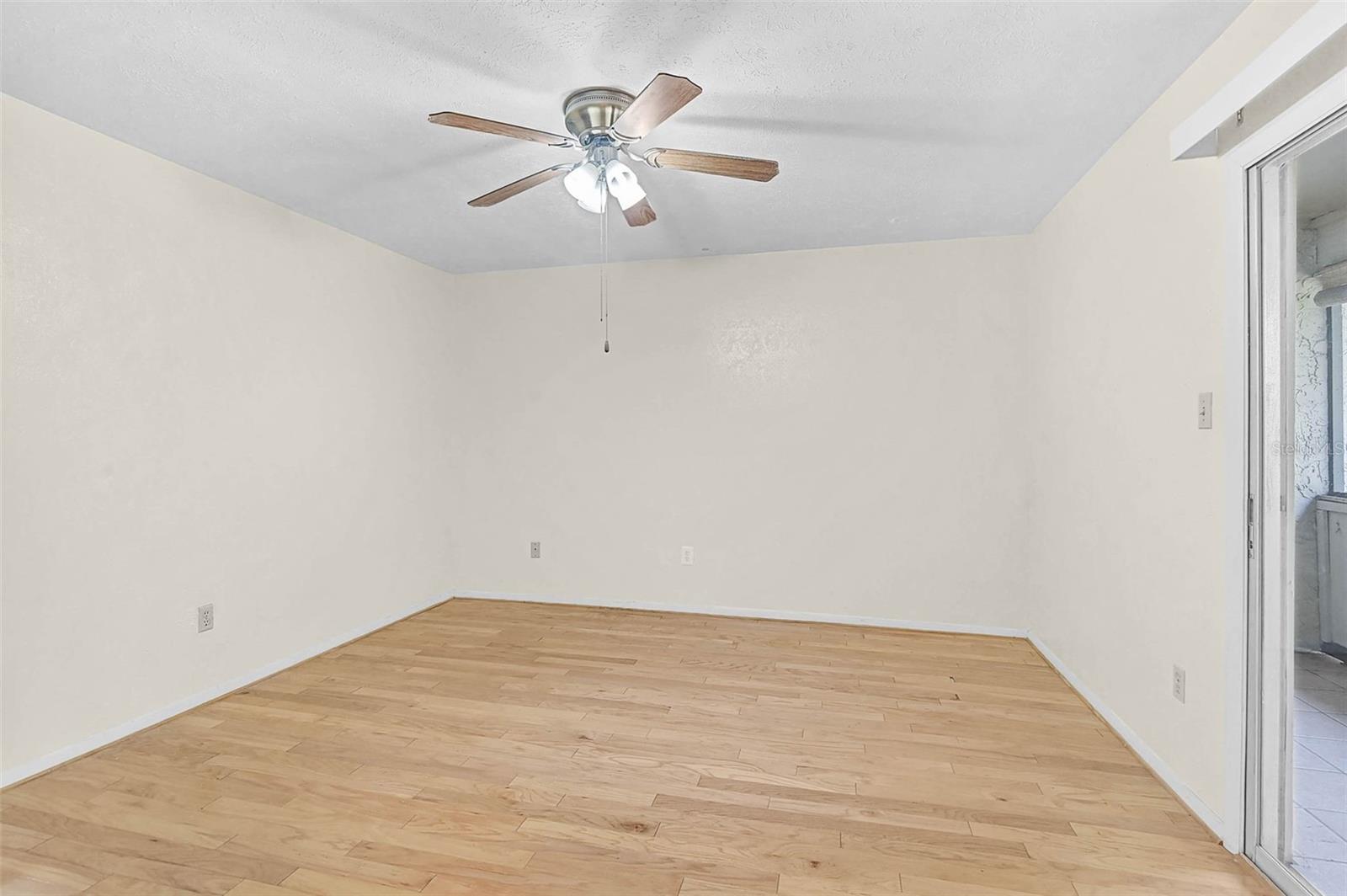 Image 23 of 38 For 4388 Rayfield Drive 4388