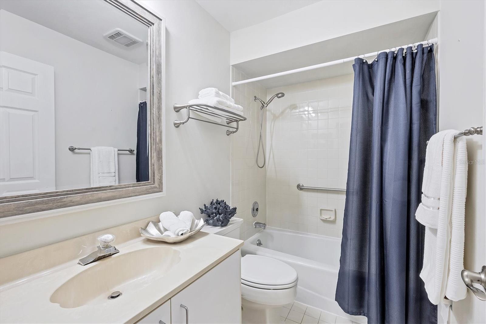 Image 26 of 42 For 7374 Royal Birkdale Drive 15d