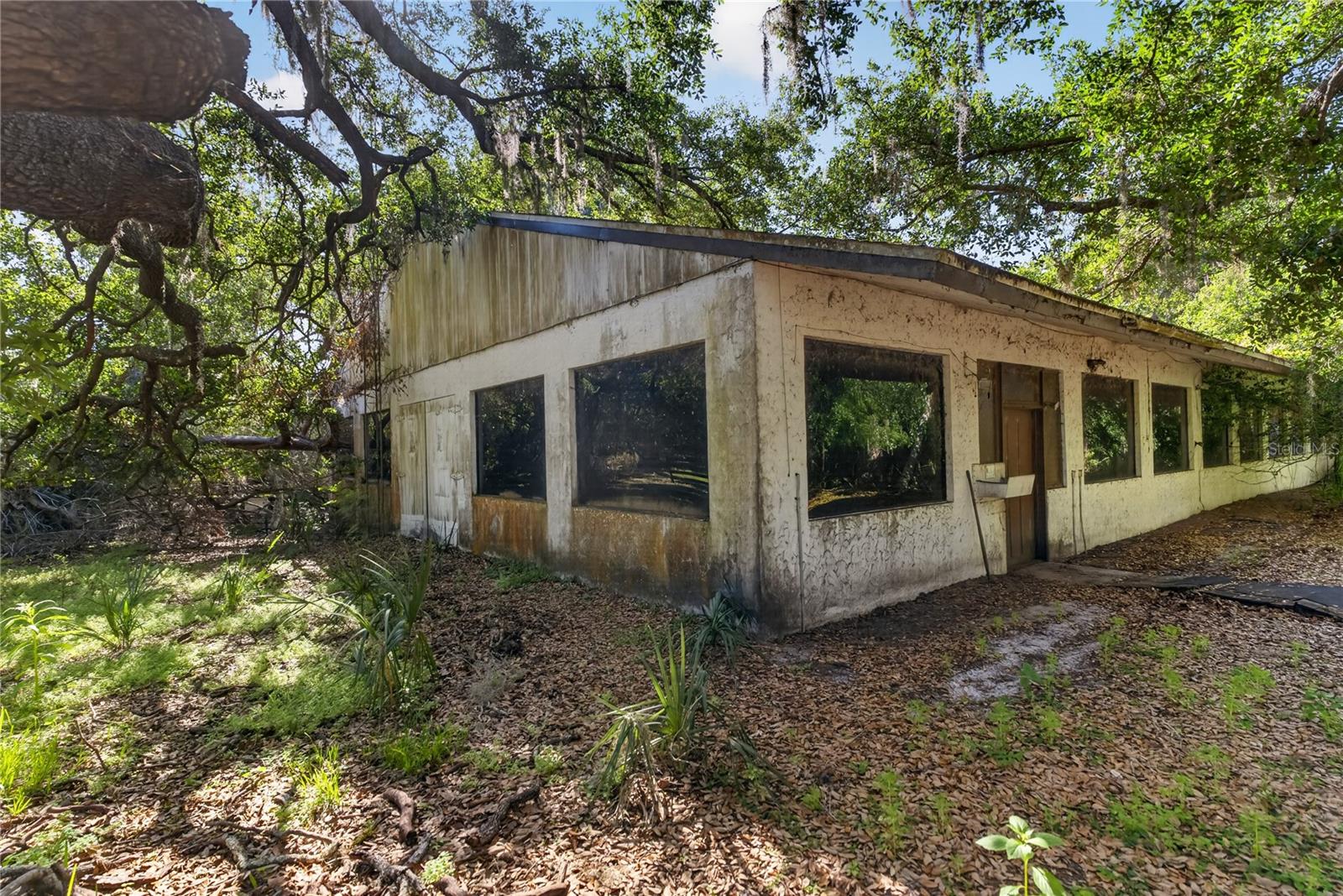 Image 11 of 45 For 3711 Hidden River Road