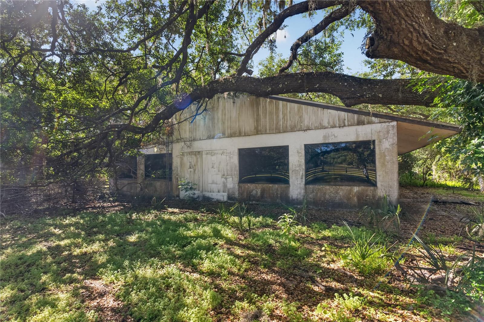 Image 12 of 45 For 3711 Hidden River Road