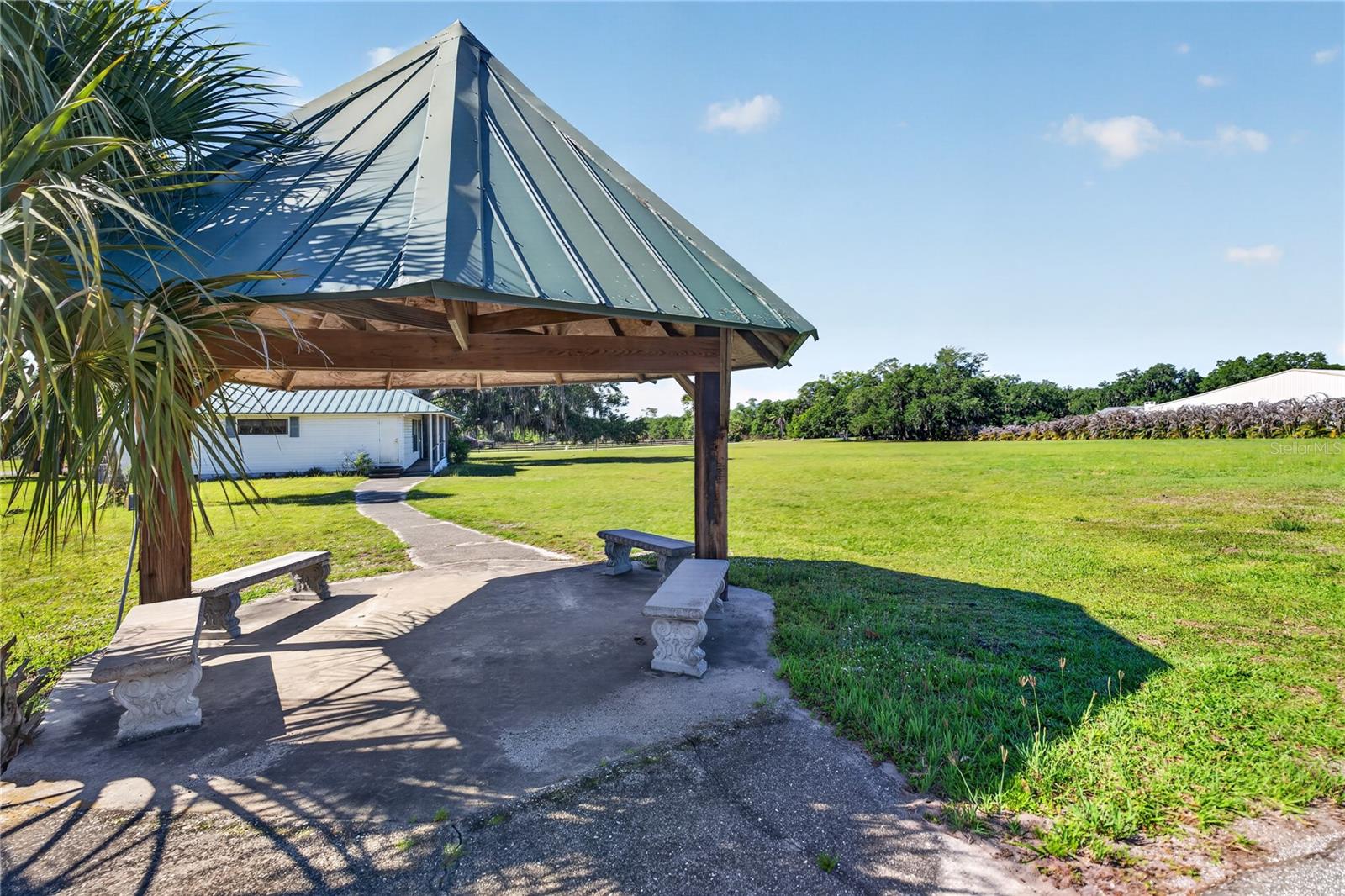 Image 20 of 45 For 3711 Hidden River Road