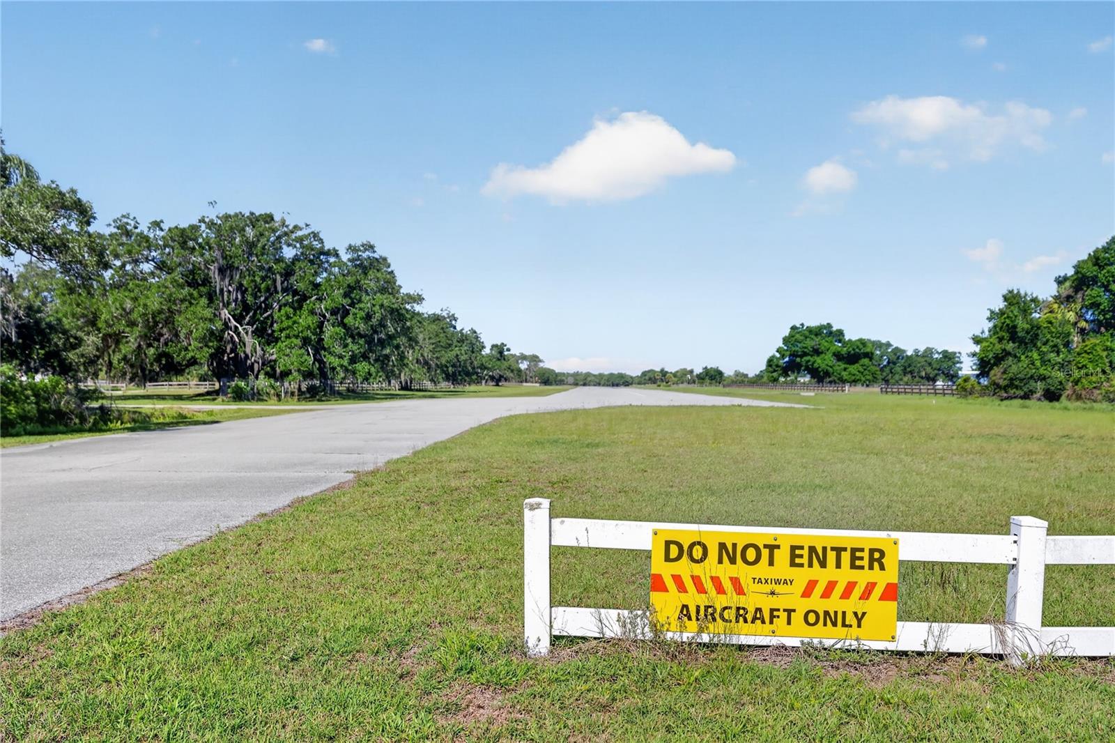 Image 22 of 45 For 3711 Hidden River Road