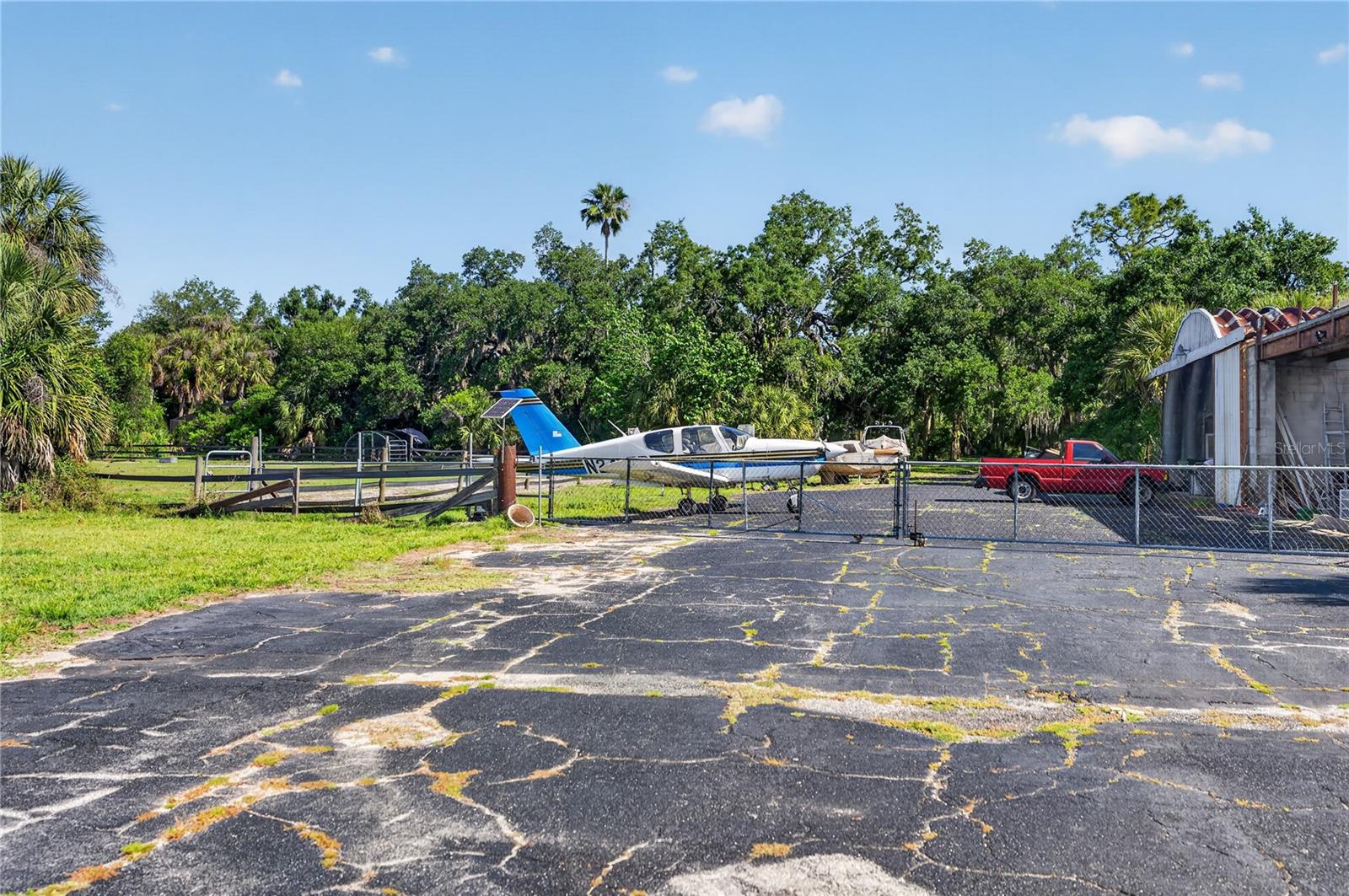 Image 24 of 45 For 3711 Hidden River Road