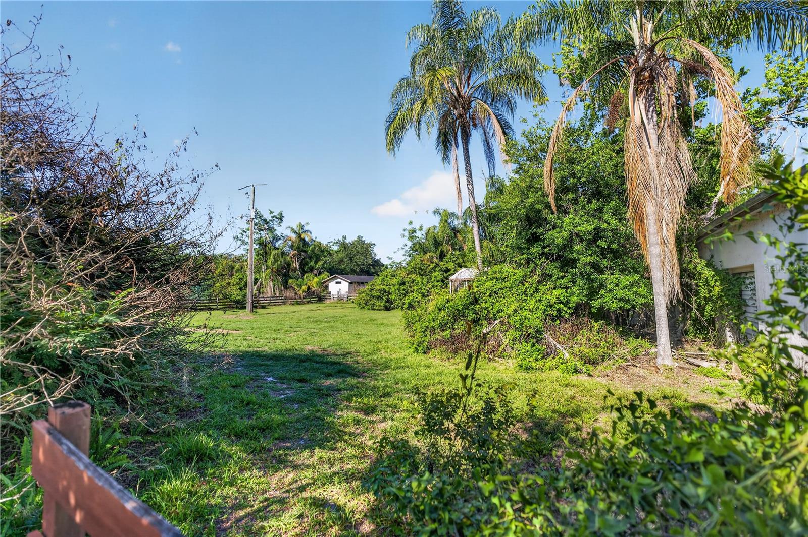 Image 38 of 45 For 3711 Hidden River Road