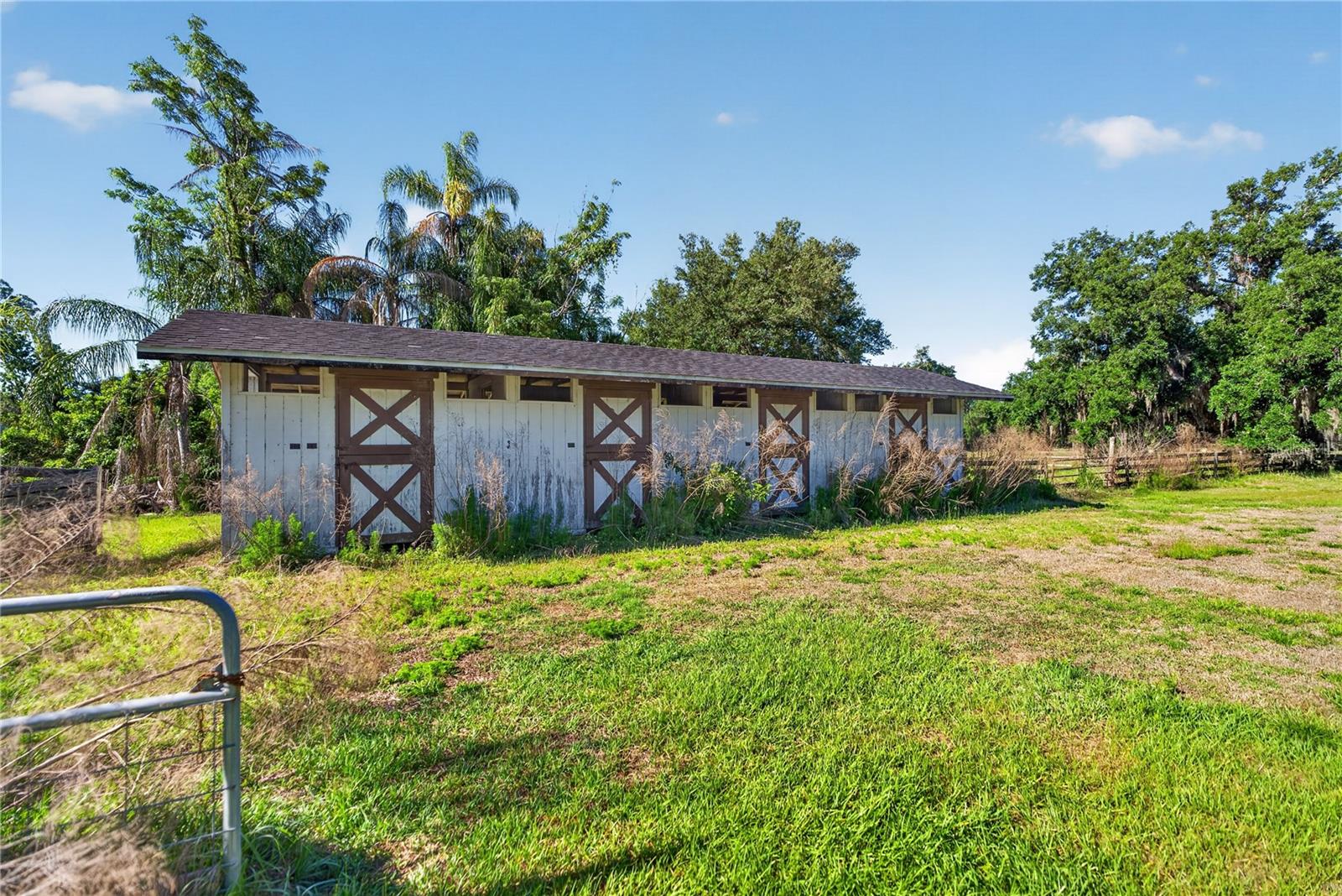 Image 40 of 45 For 3711 Hidden River Road