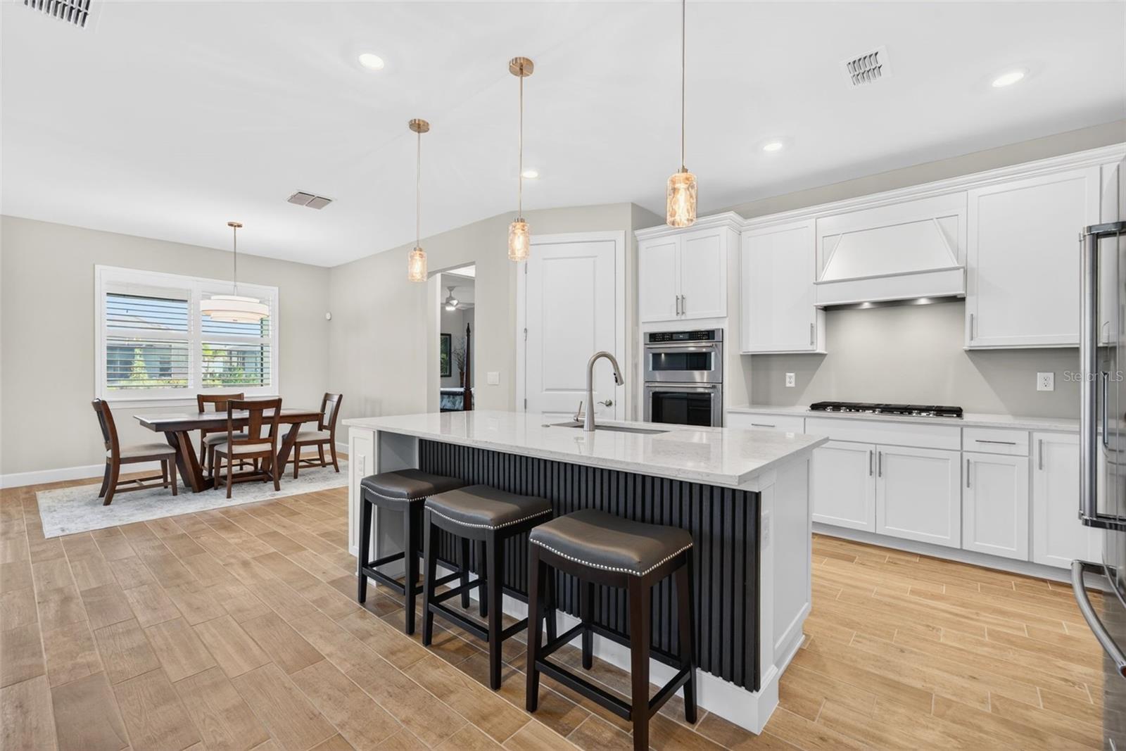 Image 16 of 100 For 10264 Beach Dune Drive