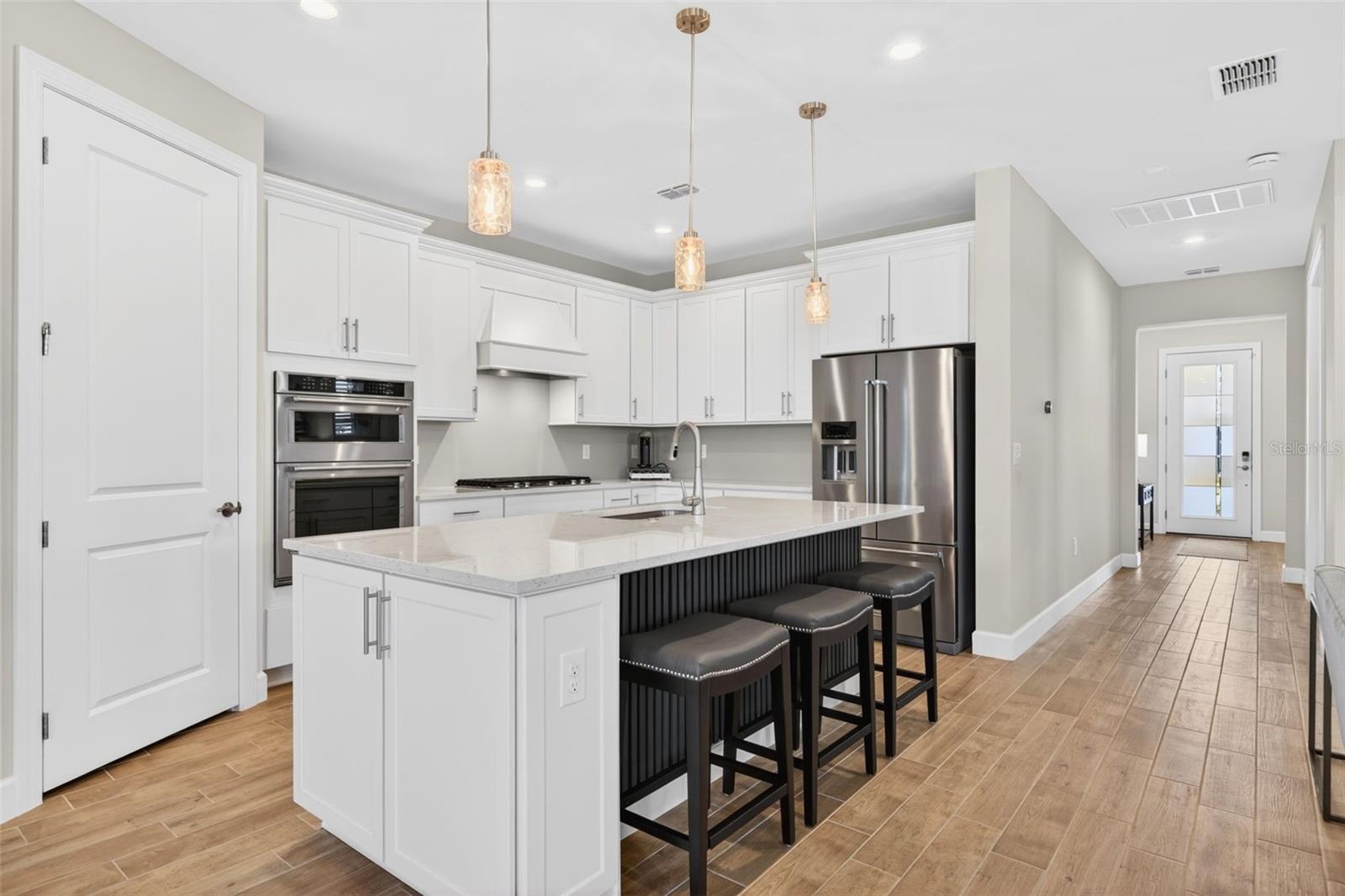 Image 17 of 100 For 10264 Beach Dune Drive