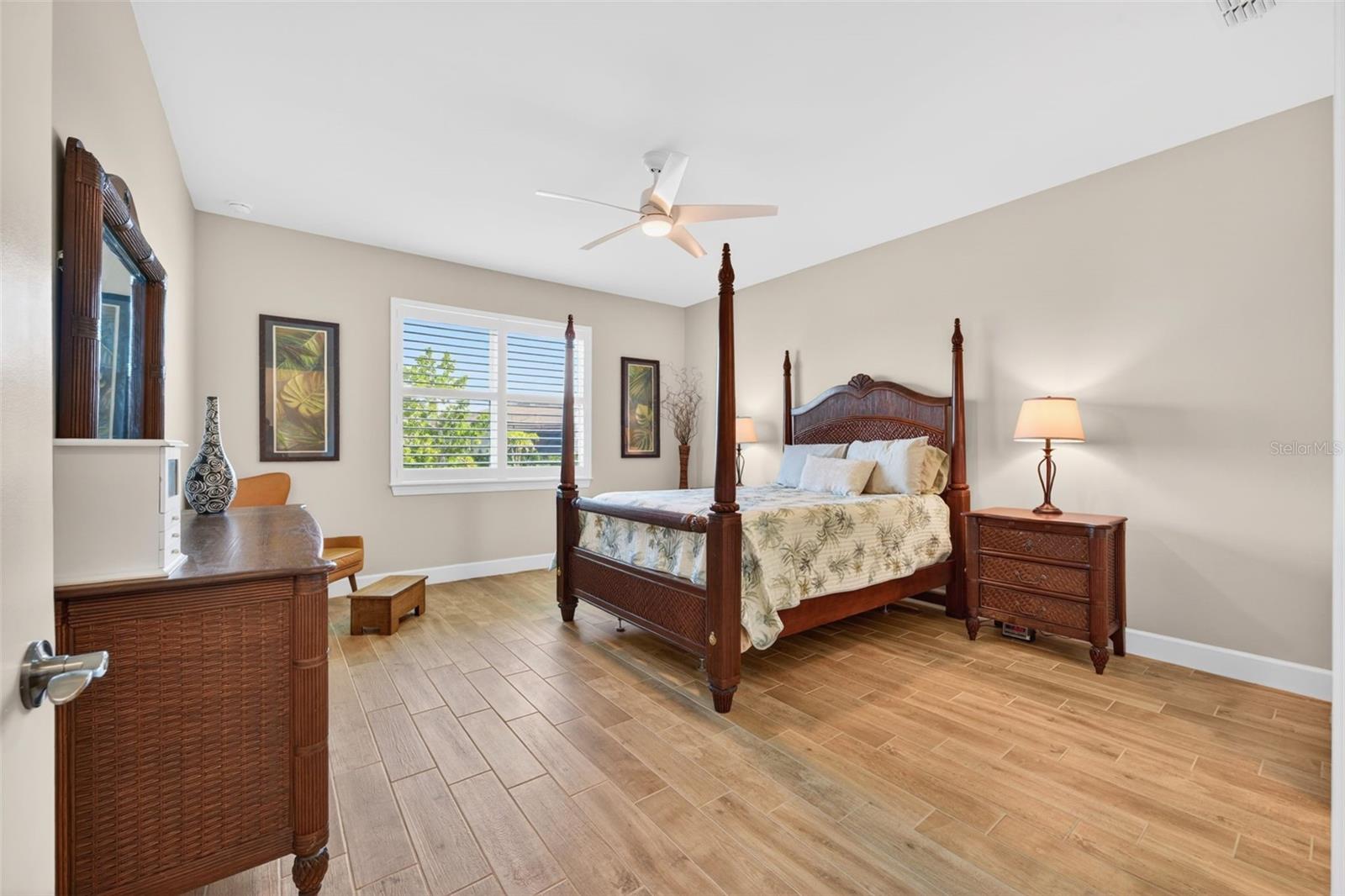 Image 25 of 100 For 10264 Beach Dune Drive