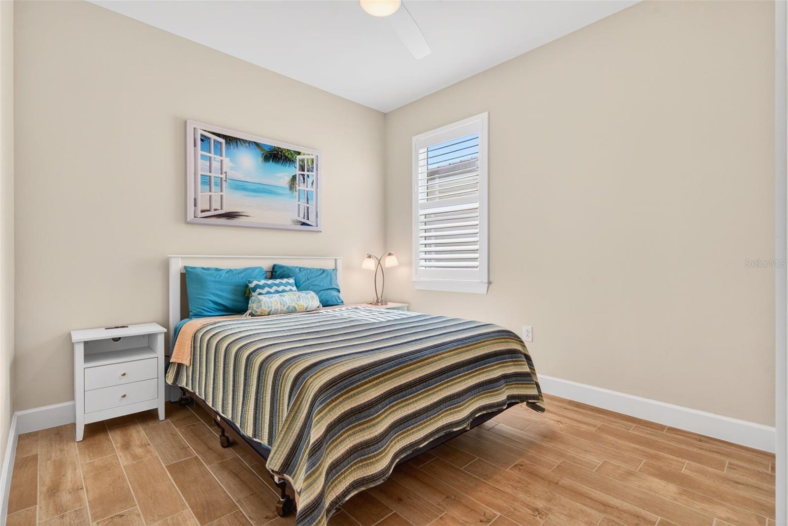 Image 33 of 100 For 10264 Beach Dune Drive