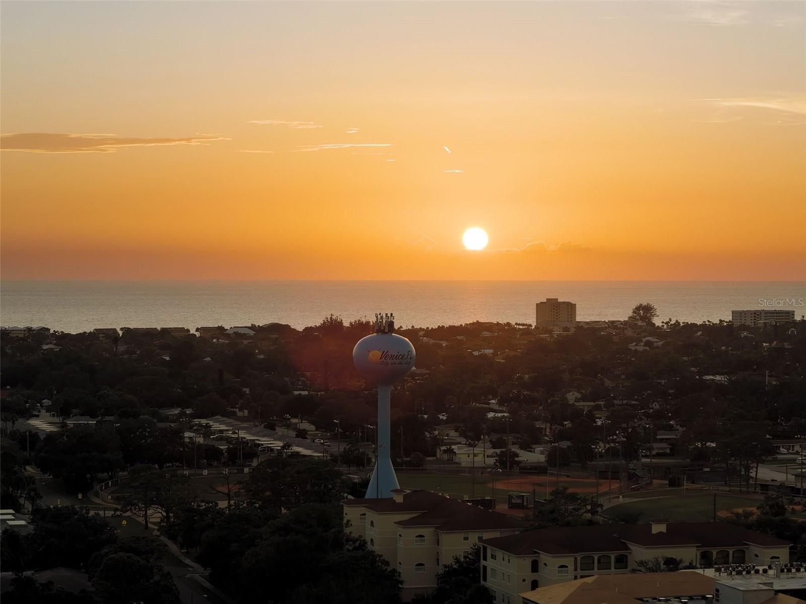 Image 92 of 100 For 10264 Beach Dune Drive