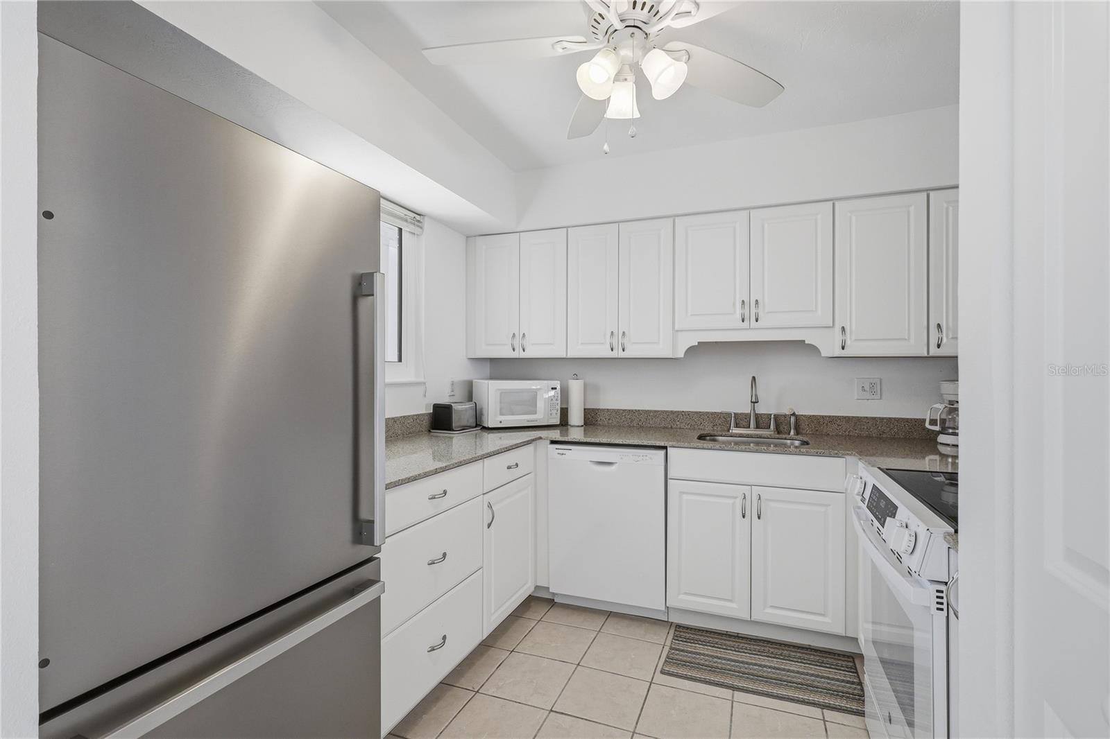 Image 6 of 36 For 1801 Gulf Drive N 183